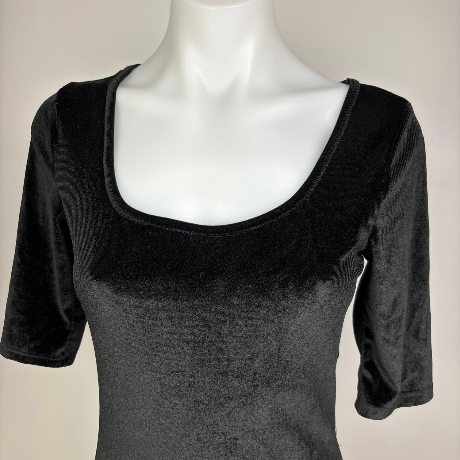 Heart & Hips Womens Black Velvet Scoop Neck 3/4 Sleeves Stretch Bodysuit S - Image 4
