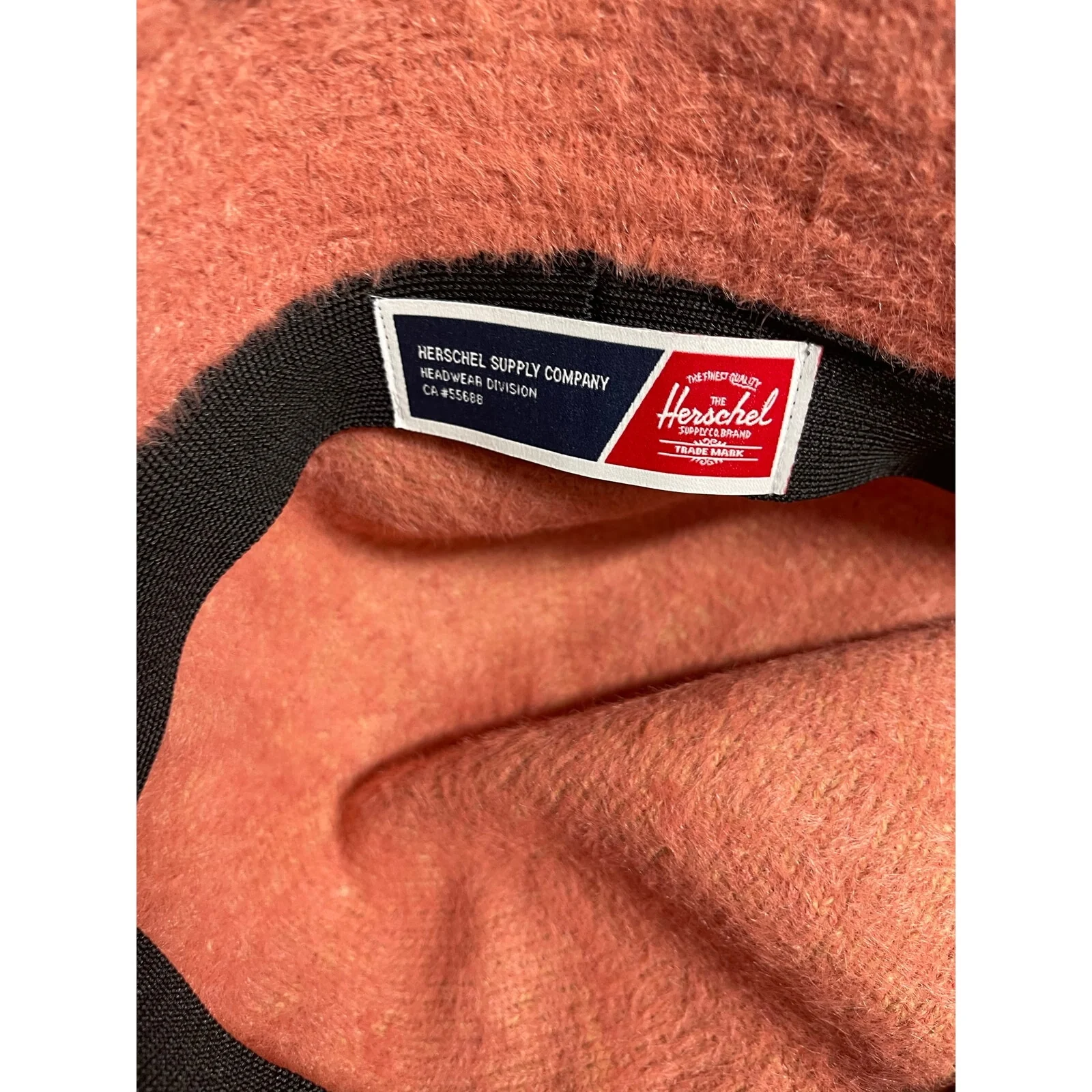 Herschel Supply Co. Henderson Women's Orange Plush Winter Snow Bucket Hat S/M - Image 7