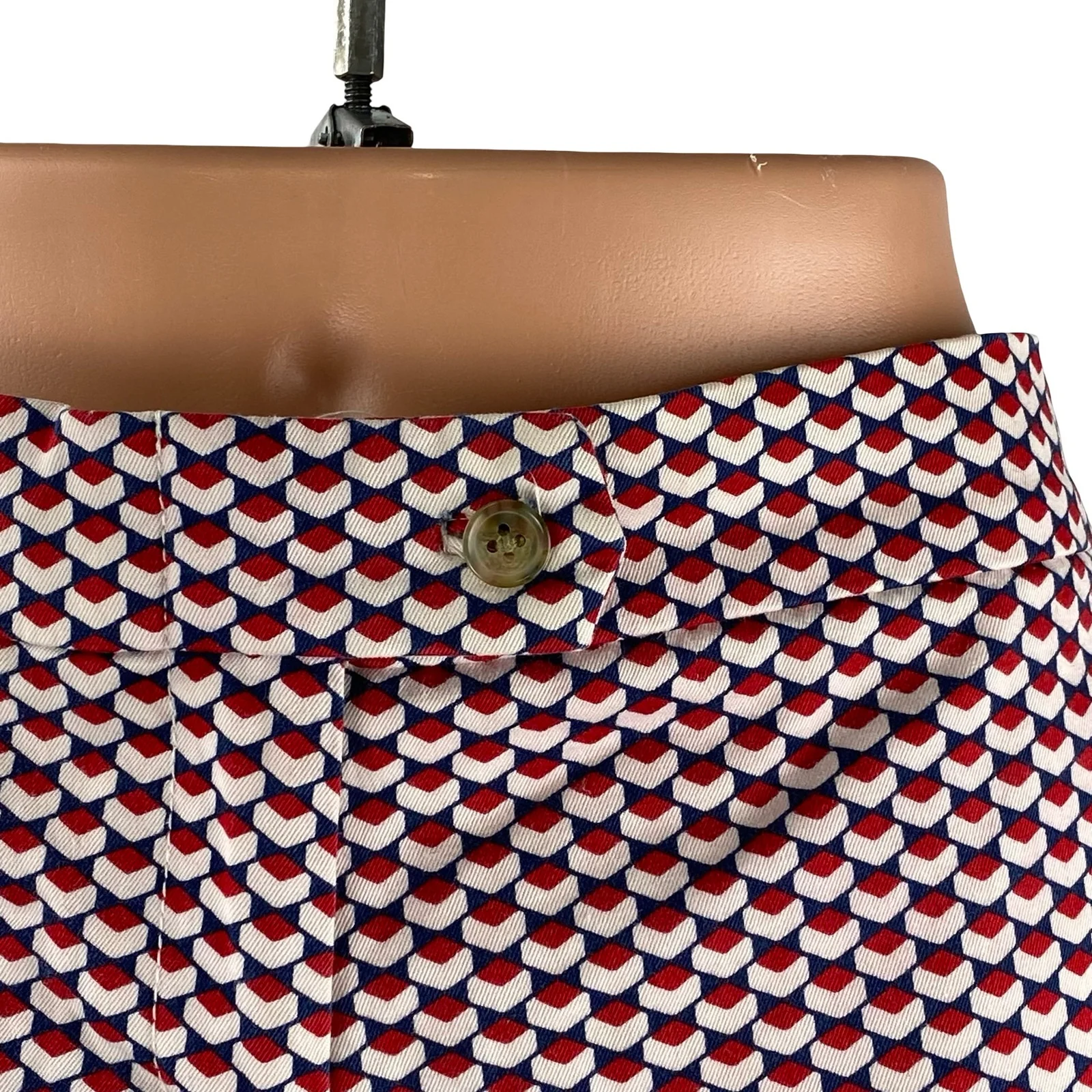 J,Crew Women's Red Geometric Abstract Stretch Mid Rise Mini Casual Shorts Size 6 - Image 2