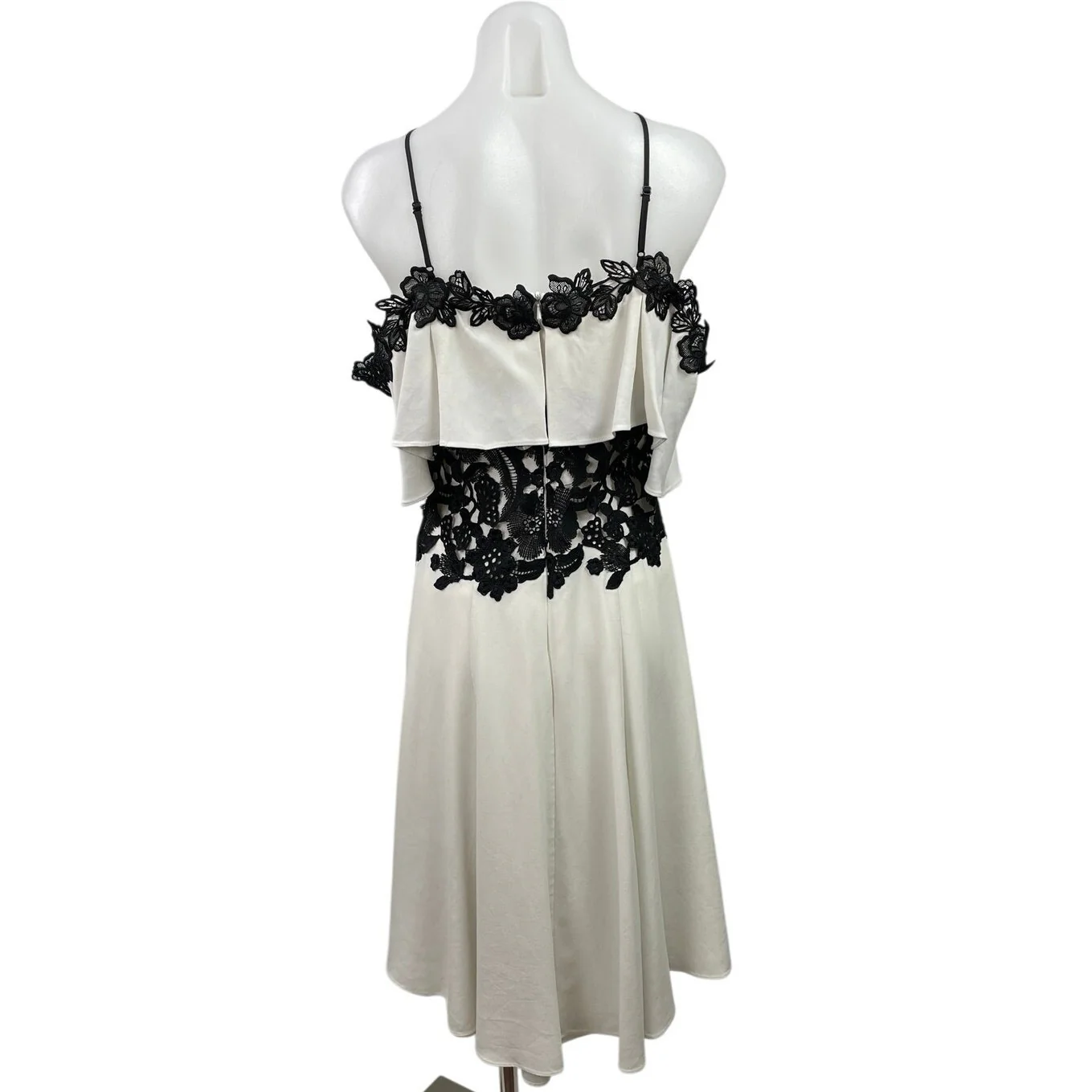 Karen Millen White Black Floral Lace Ruffle Off The Shoulder Mini Dress Size 6 - Image 3