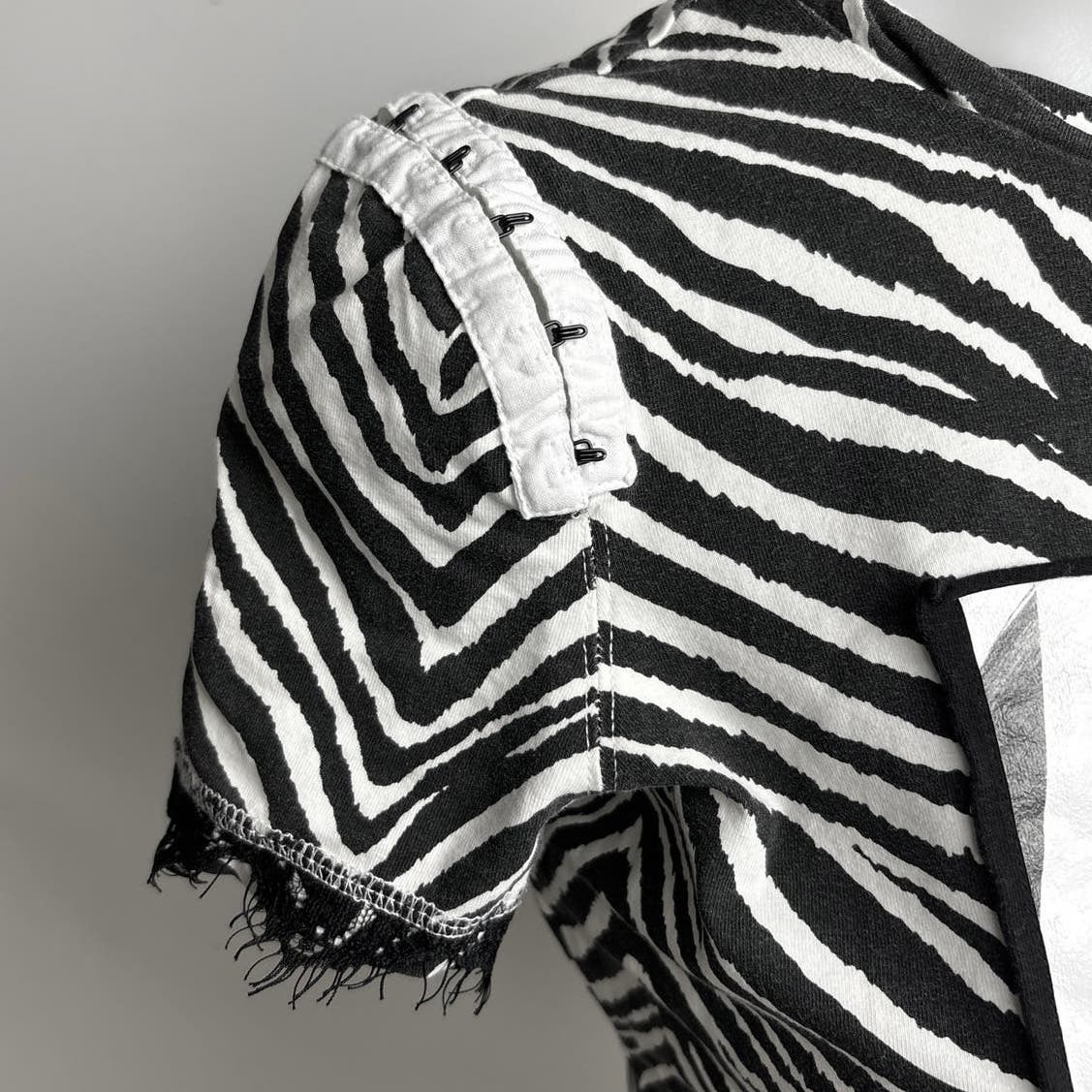 Kishin Shinoyama x Opening Ceremony Black White Zebra Nude Graphic T-Shirt Sz XS - Image 6