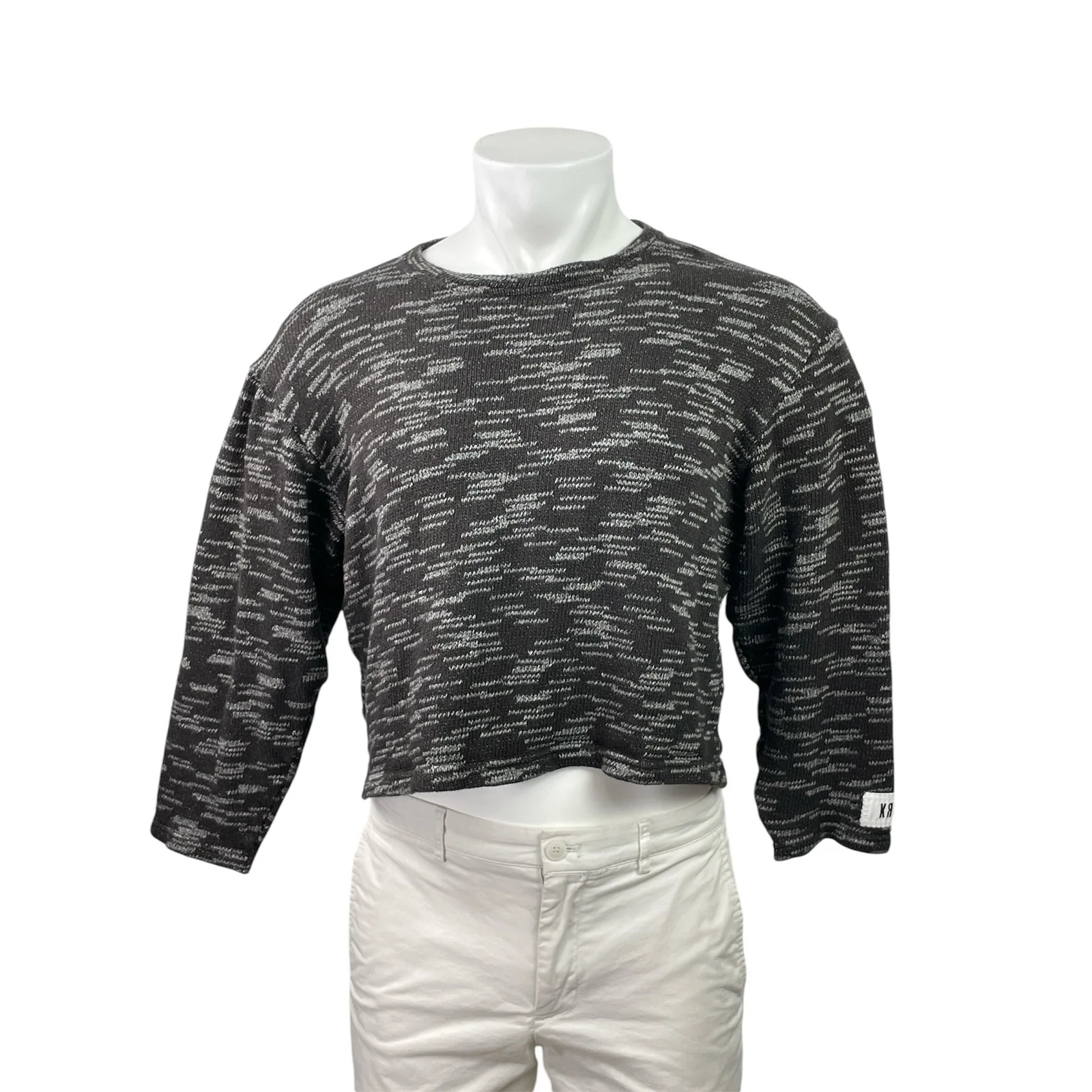 KROST Granite Mens Black Crew Neck Long Sleeve Cropped Sweater Tee Top Size M