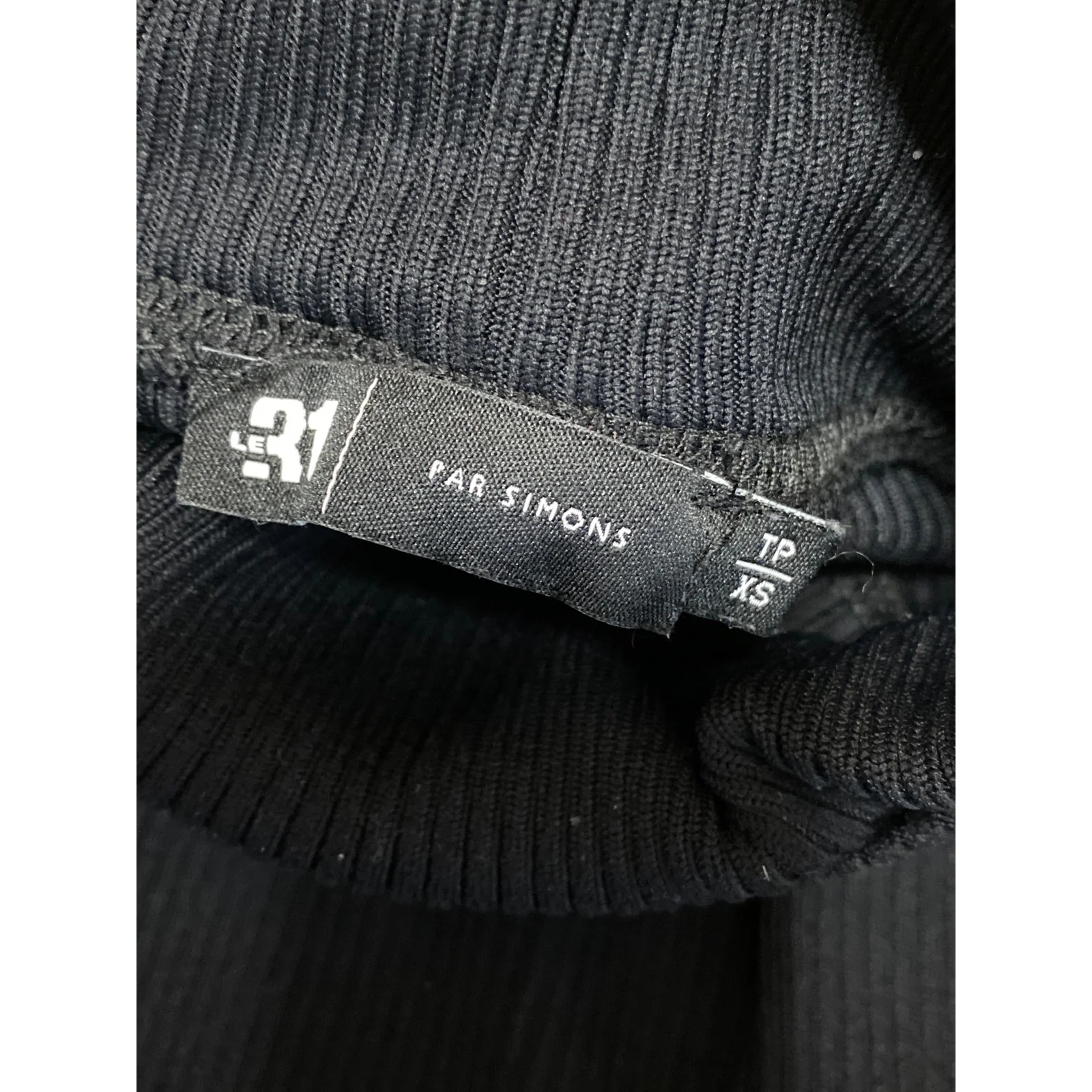 Le31 Par Simons Women's Black Ribbed Knit Long Sleeve Turtleneck Sweater Top XS - Image 5