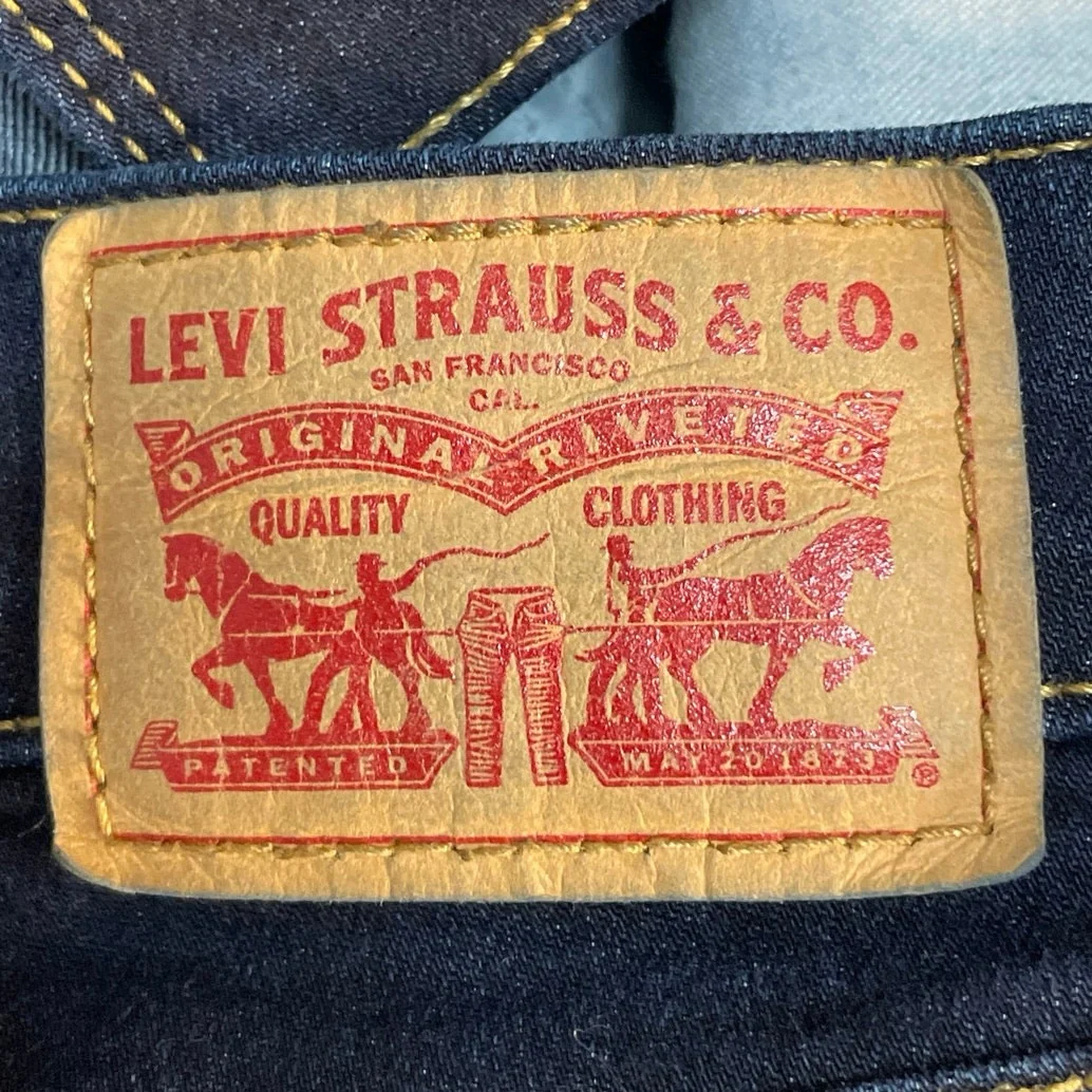 Levi's 314 Women's Dark Blue Mid Rise Shaping Slim Straight Denim Jeans Pants 27 - Image 6