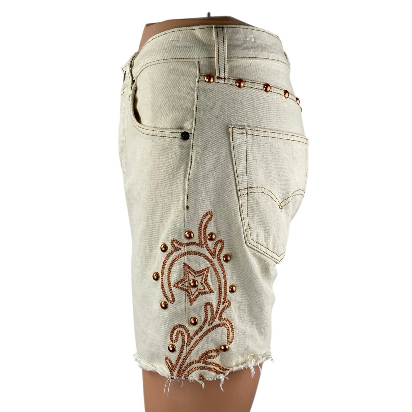 Levi's 501 '93 Mens White Skinny Leg Frayed Cut-Off Rodeo Boots Shorts Size 30 - Image 2