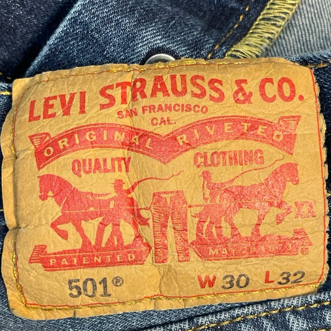 Levi's 501 Women's Blue Medium Wash High Rise Straight Denim Jeans Size 30x32 - Image 5