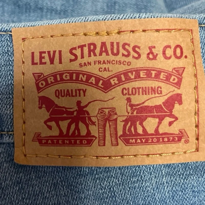 Levi's Women's Blue Solid High Rise Boyfriend Denim Jeans Mini Shorts Size 29 - Image 3
