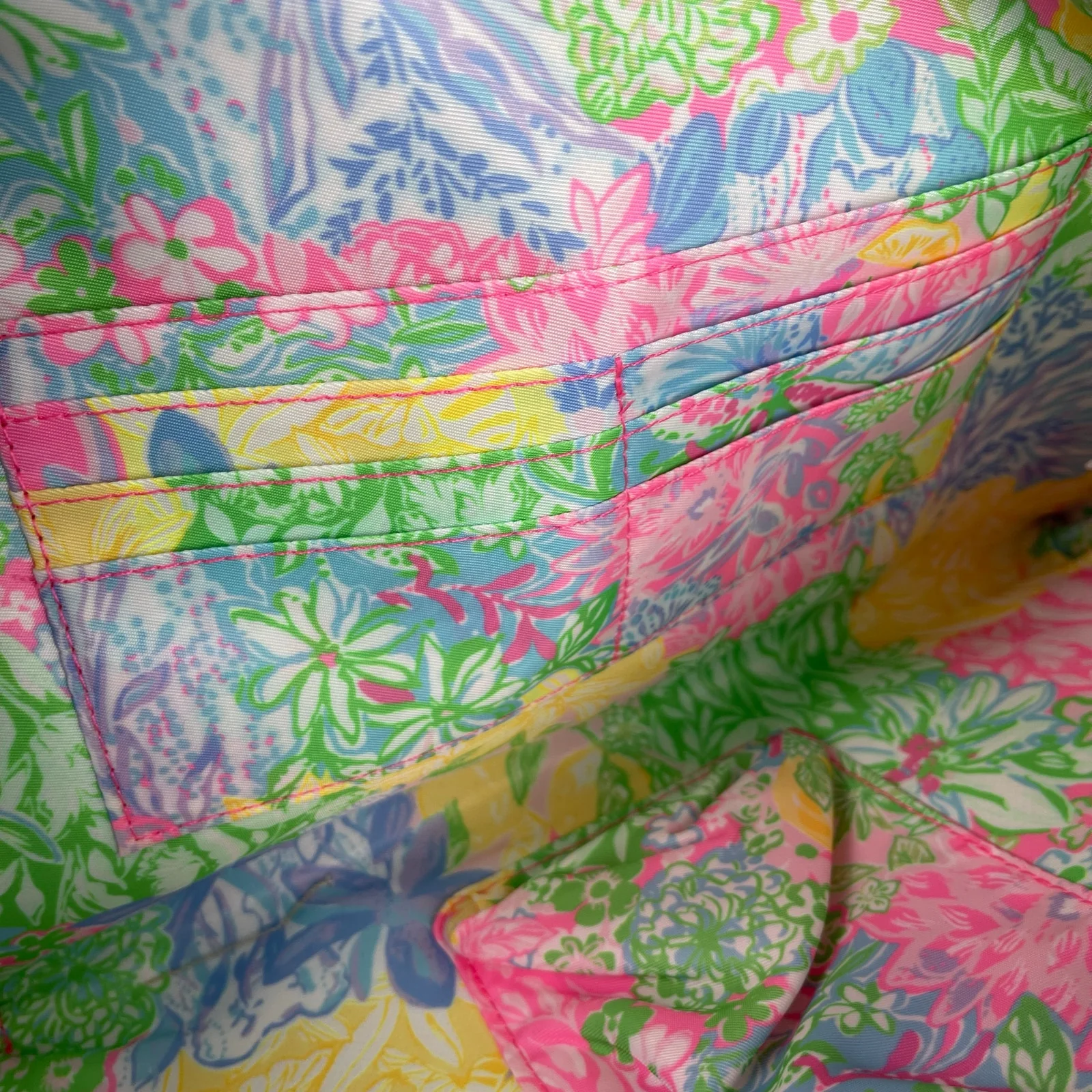 Lilly Pulitzer Gold Metallic Travel Organizer Floral Lined Pouch Clutch Bag OS - Image 8