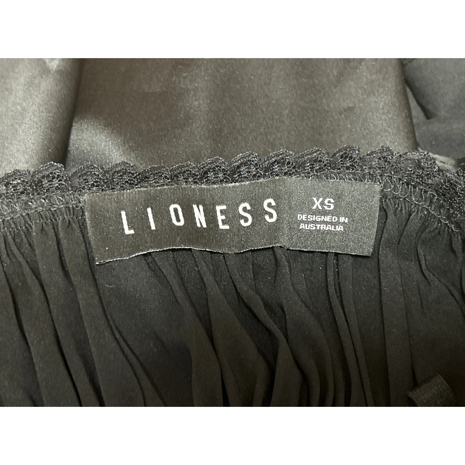 Lioness Black Sleeveless Ruched Lace Trim Cami Camisole Tank Crop Top Size XS - Image 3