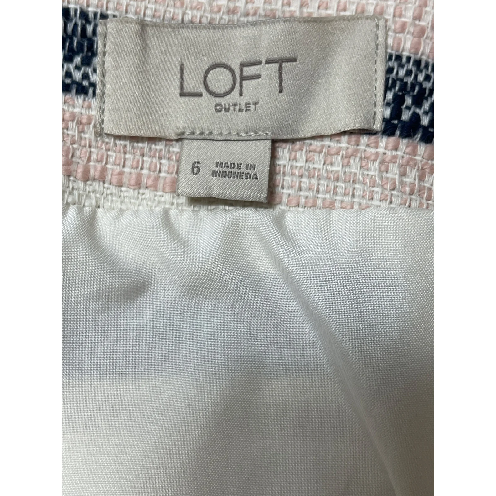 LOFT Ann Taylor Women's Multicolor Striped Tweed Raw Hem Pencil Mini Skirt Sz 6 - Image 4