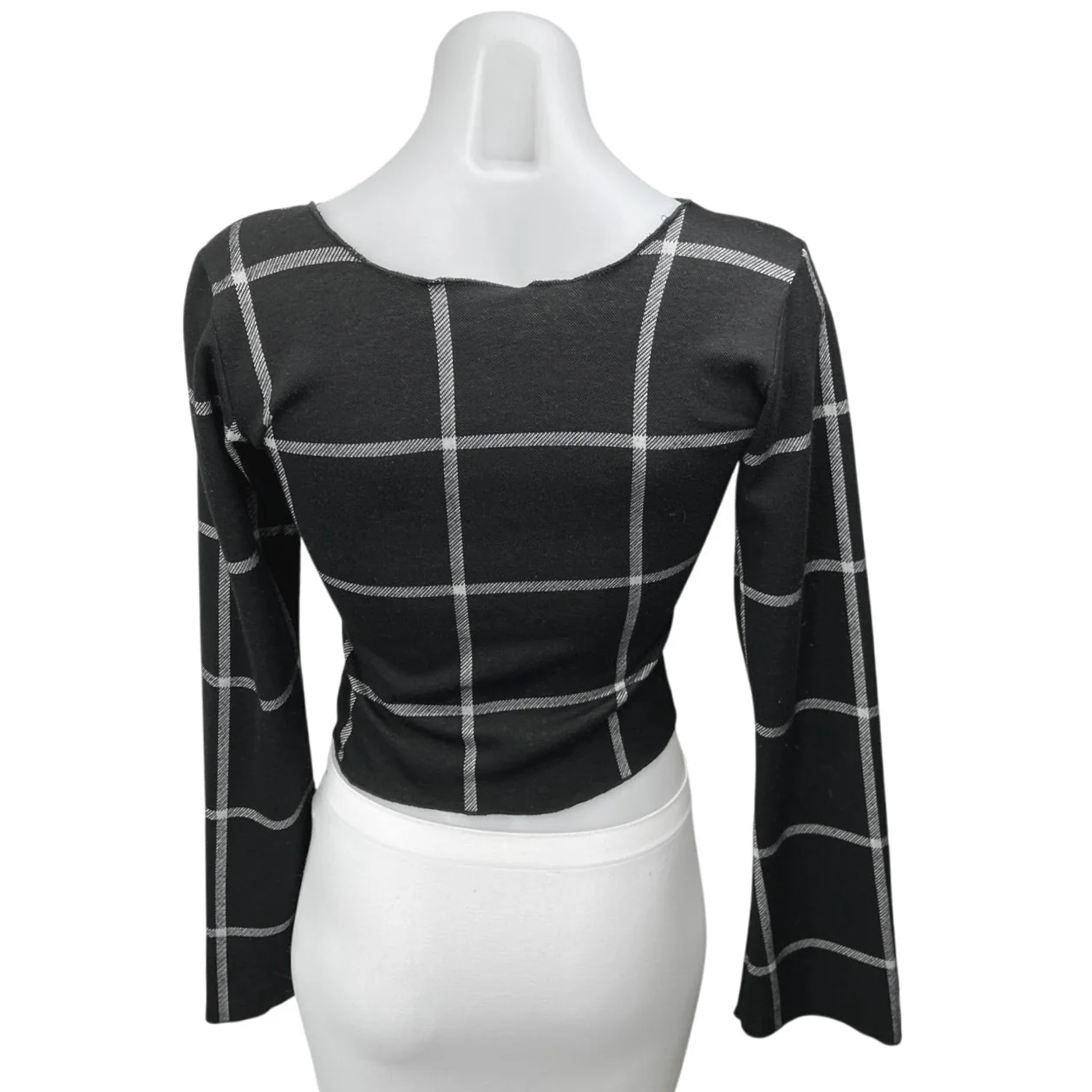 Lucy Love Women's Black Checkered V-neck Long Sleeve Pullover Crop Sweater Top S - Image 2