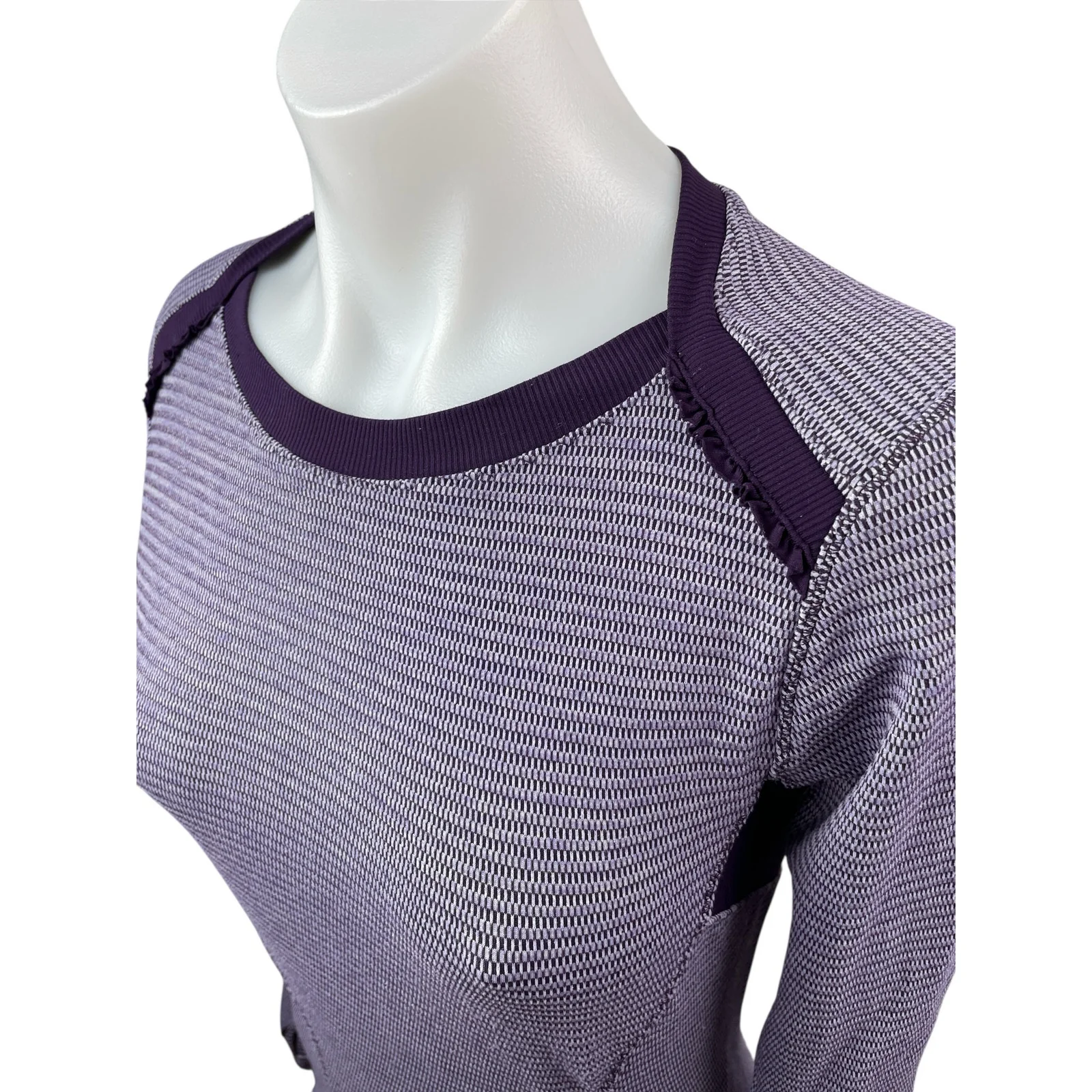 Lululemon Base Runner Purple Striped Athletic Long Sleeve T Shirt Tee Top 4/6 - Image 4