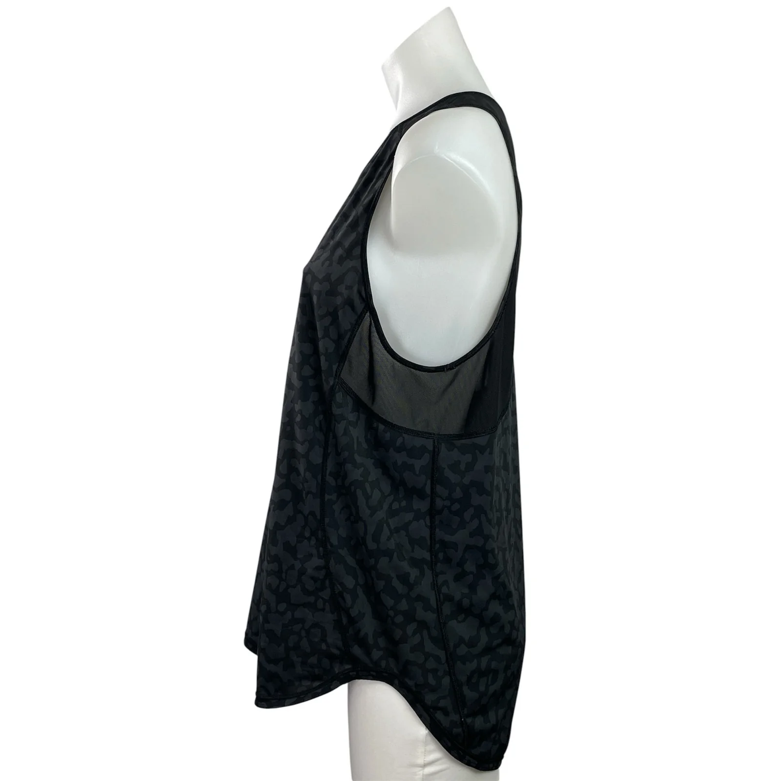 Lululemon Black Mesh Leopard Camouflage Sleeveless Activewear Sculpt Tank Top M - Image 2