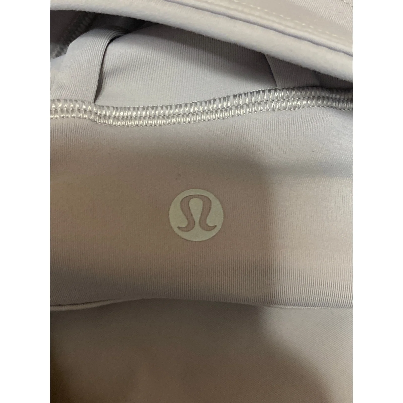 Lululemon Energy High-Neck Longline Gray Yoga Athletic Sports Bra Crop Top Sz 4 - Image 3