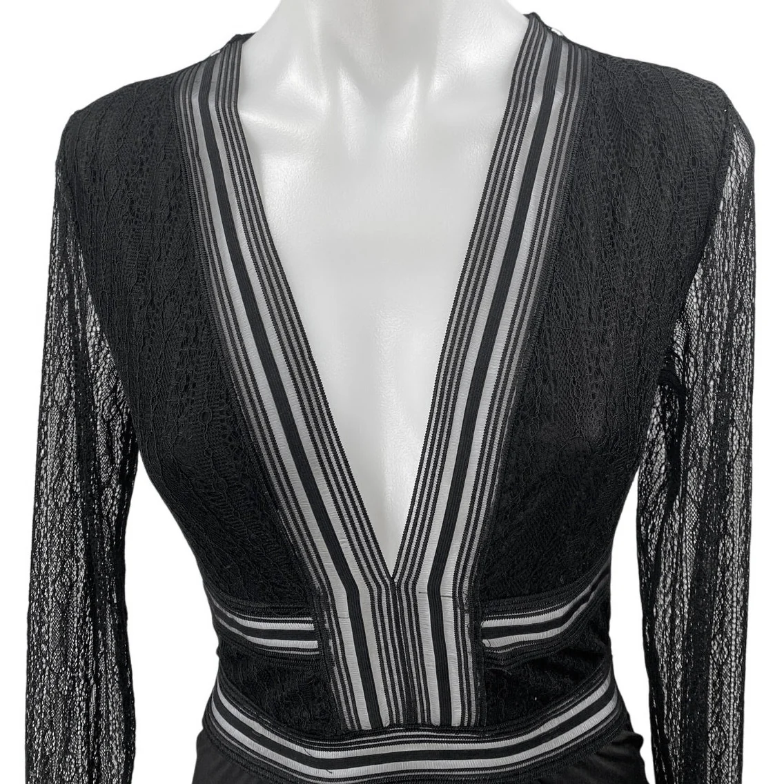 Lulus Casita Black Sheer Lace Long Sleeve Plunge V-neck Bodysuit Blouse Top Sz M - Image 3
