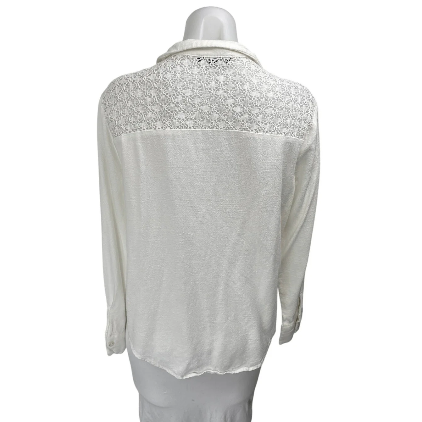 Lulus Women's White Long Sleeve Eyelet Lace Button Up Blouse Shirt Top Size M - Image 2