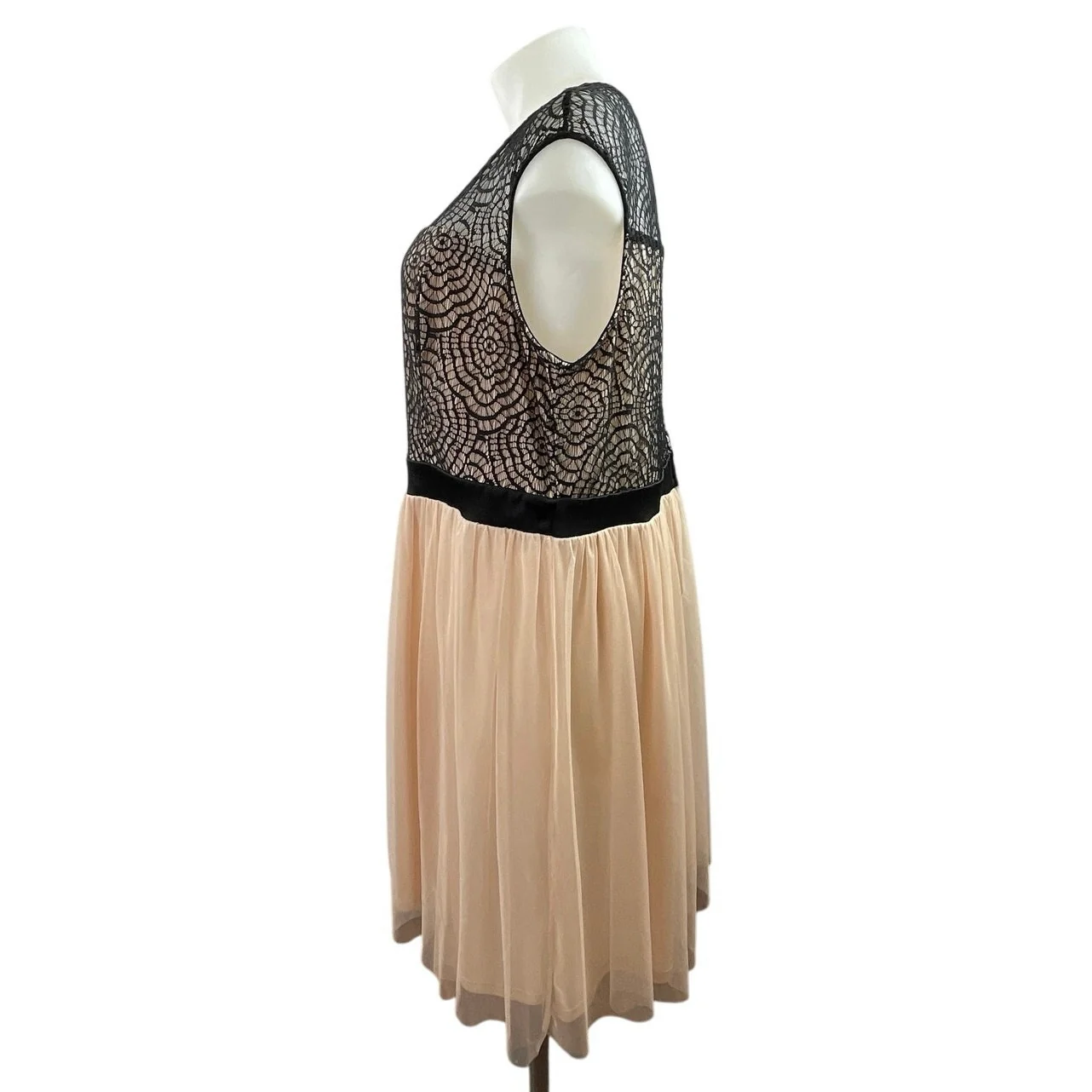 Mystic Black Beige Chiffon Lace Sleeveless Pleated Fit & Flare Mini Dress 3XL - Image 3