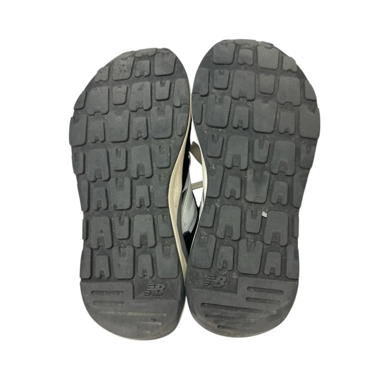 New Balance 57/40 Women's Black Gray Suede Lace Up Low Top Sneakers Shoes 8.5 - Image 4