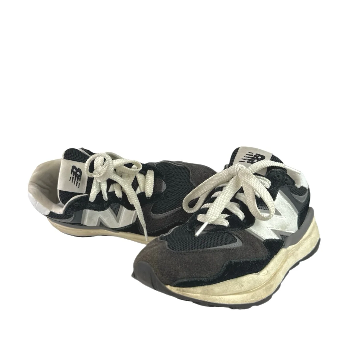 New Balance 57/40 Women's Black Gray Suede Lace Up Low Top Sneakers Shoes 8.5 - Image 5