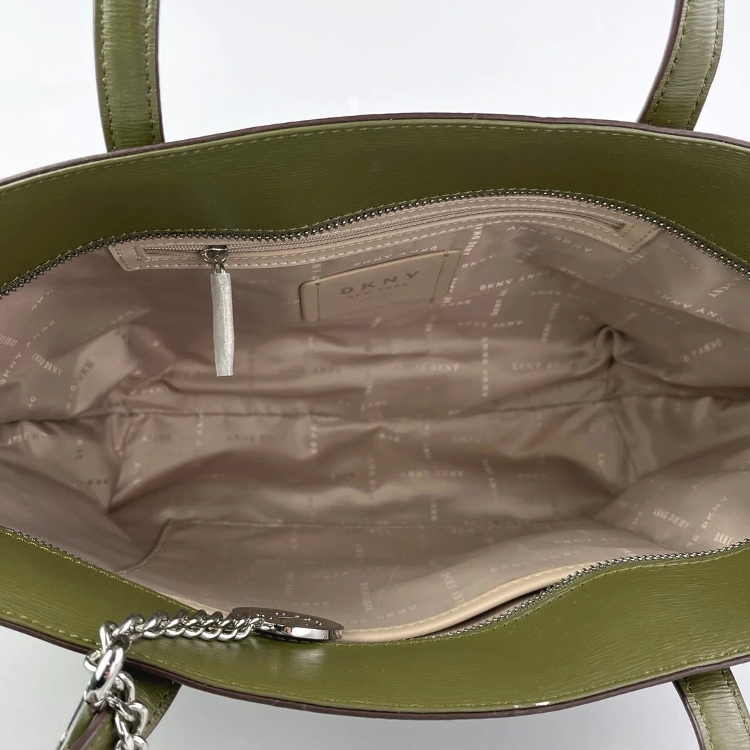 NEW DKNY Green Bryant Medium Leather Logo Keychain Shoulder Tote Handbag - Image 6