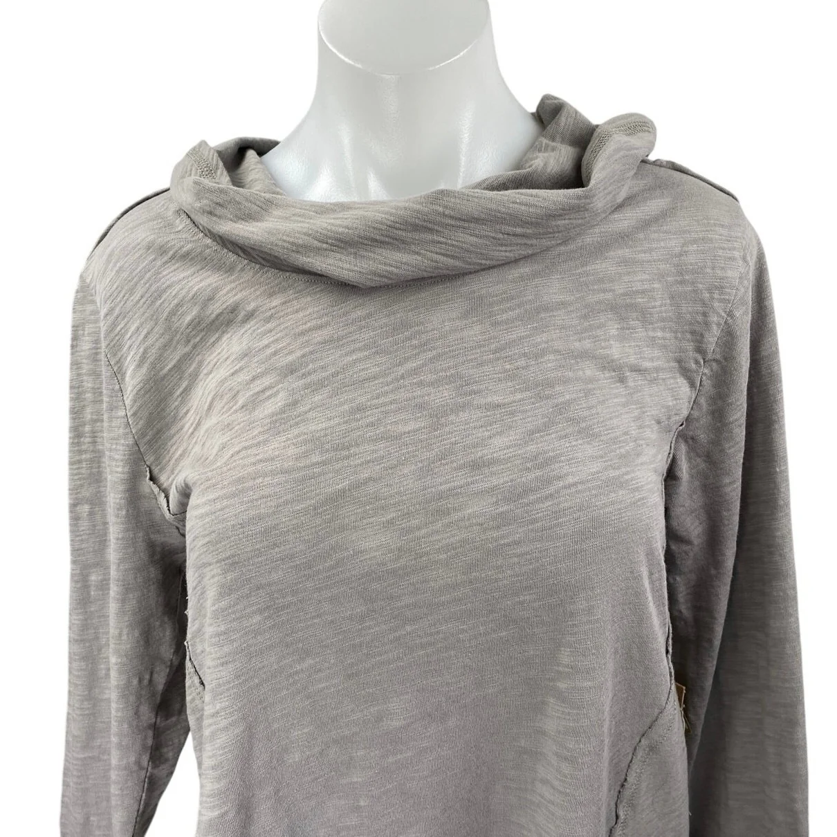 NEW Escape Women's Gray Heather Long Sleeve Hoodie Hooded Sweatshirt Top Size M - Image 3