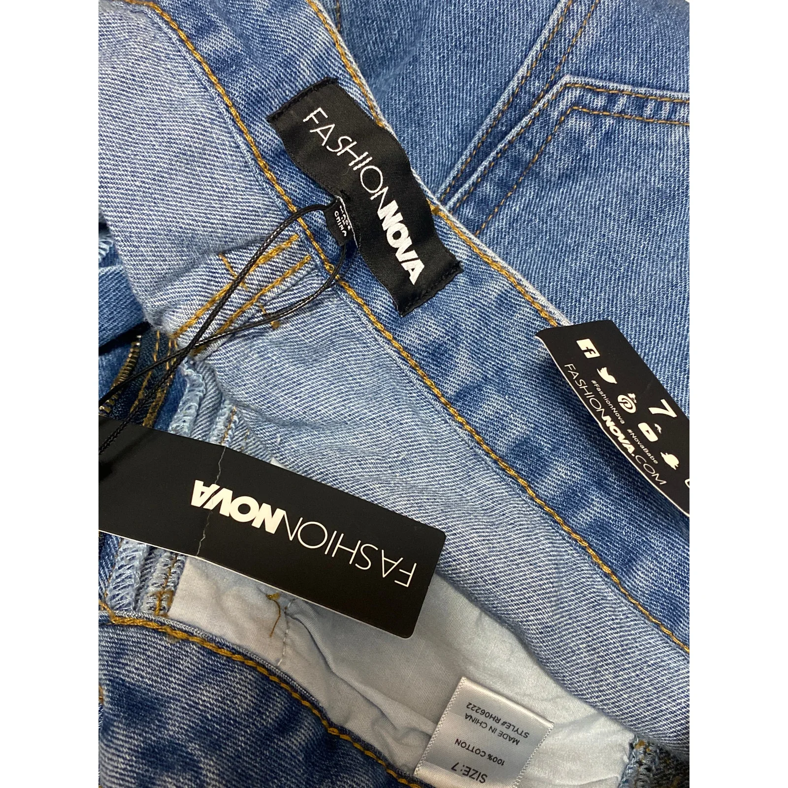 NEW Fashion Nova Women's Blue Seam Detail High Rise Straight Denim Jeans Pants 7 - Image 5