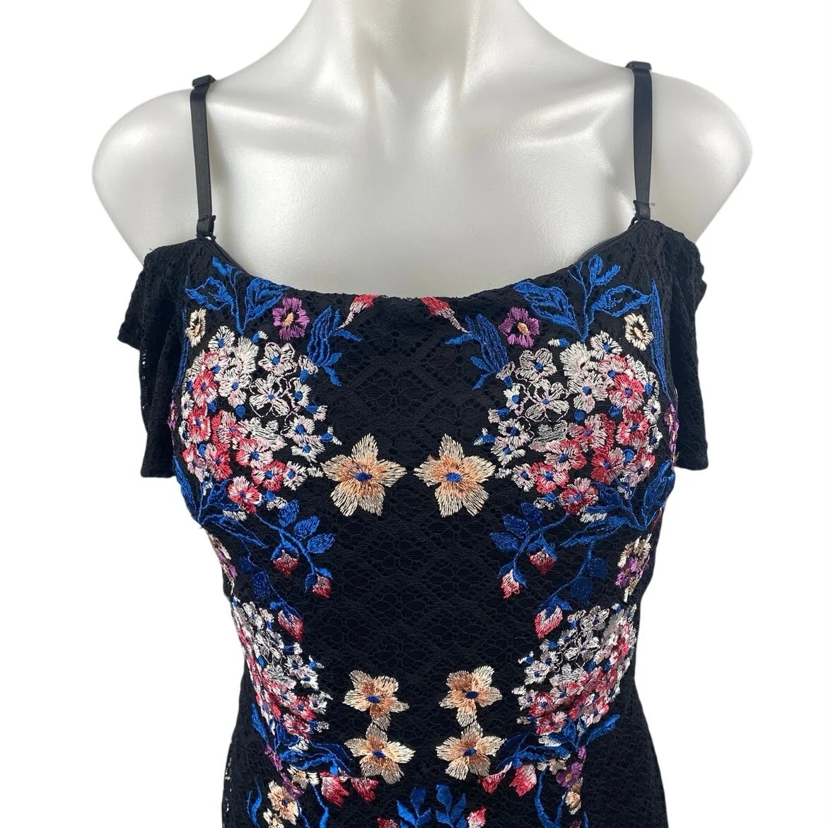 NEW Guess Black Floral Off The Shoulder Lace Ruffle Midi Bodycon Dress Size 14 - Image 4