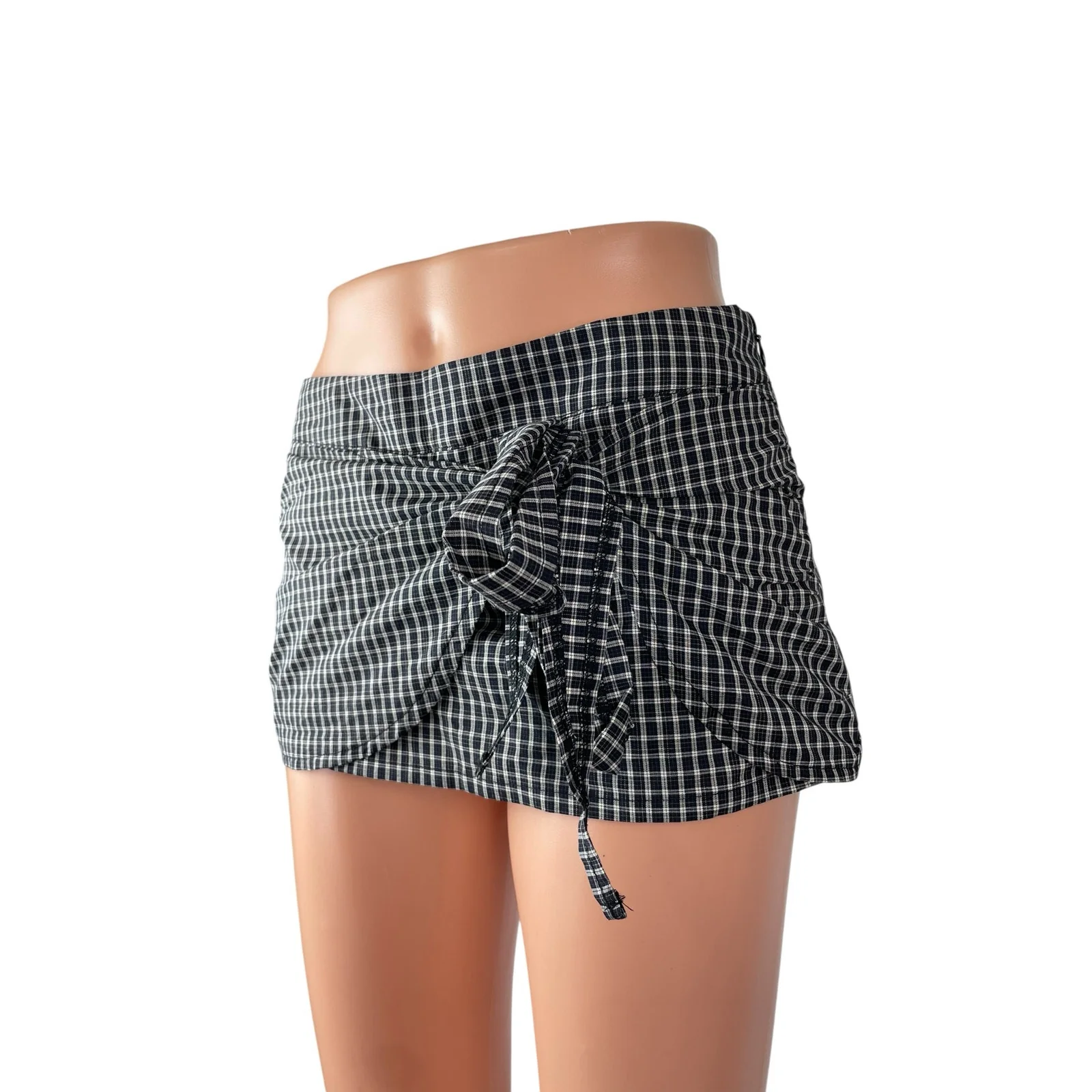 NEW Lioness Kensington Black Plaid Tie Wrap Low Waist Mini Skort Skirt Short XS - Image 2