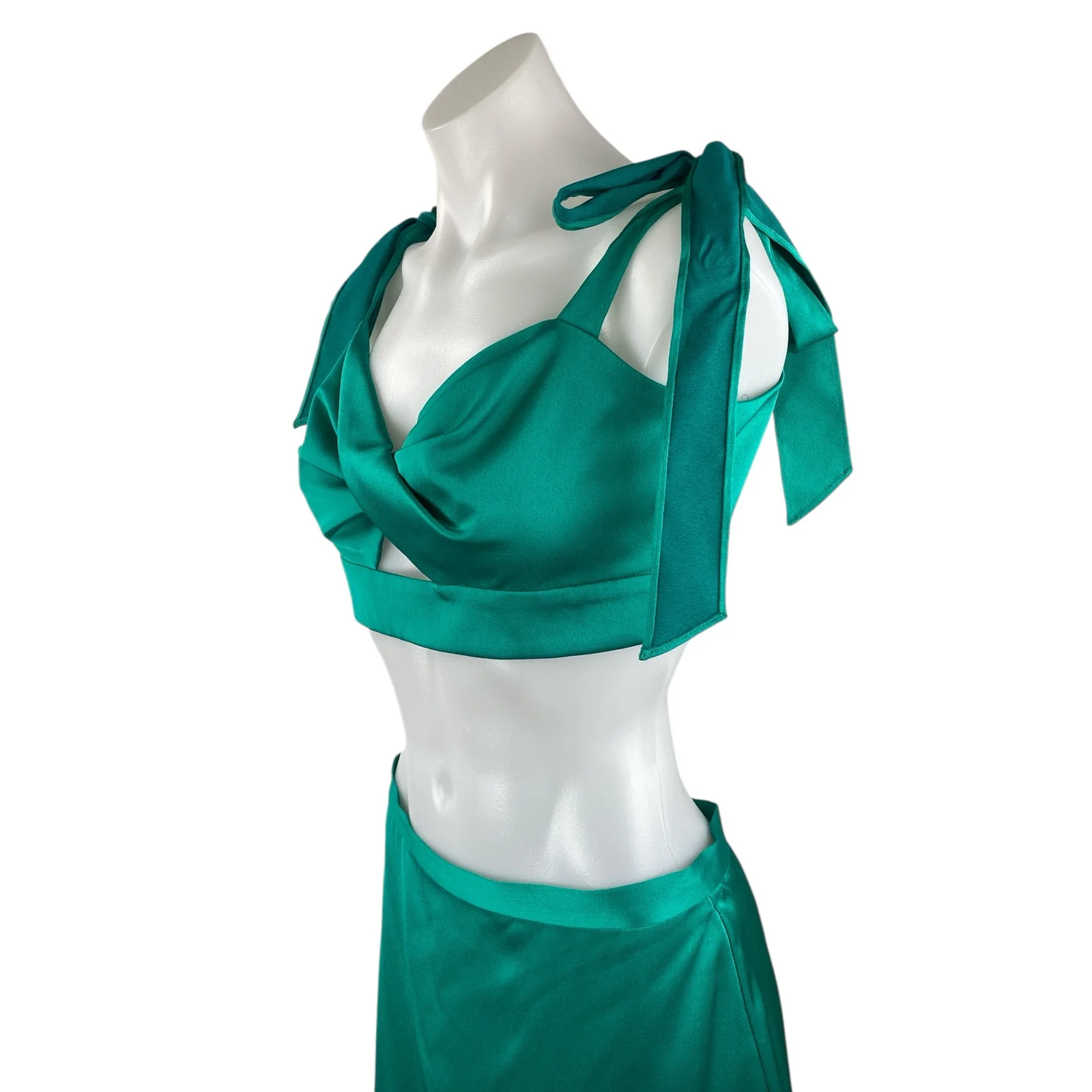 NEW Liv Foster Women's Green Satin Twist Front Crop Top Midi A-Line Skirt Set 6 - Image 2
