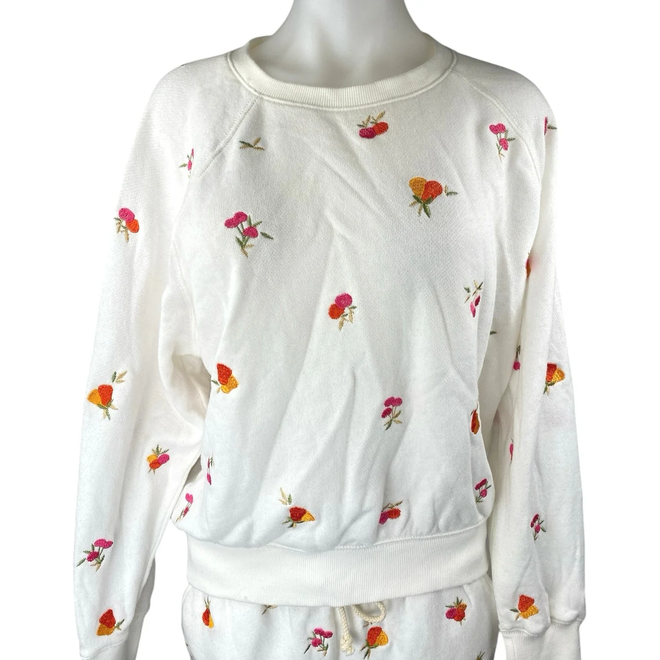 NEW Lou & Grey White Embroidered Long Sleeve Sweatshirt Shorts 2 Pc Set Size M - Image 4