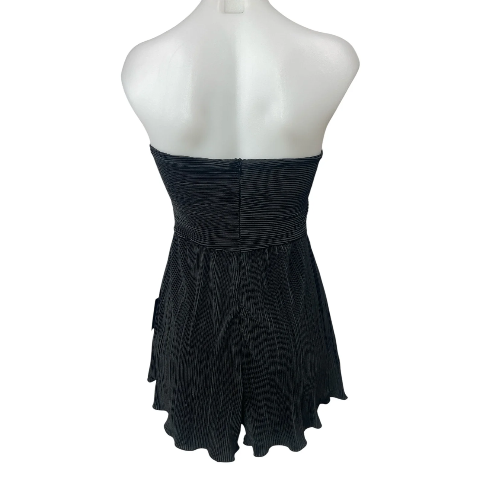 NEW Lulus Black Strapless Tube Bandeau Cutout Pleated Plisse Romper Shorts Sz S - Image 2