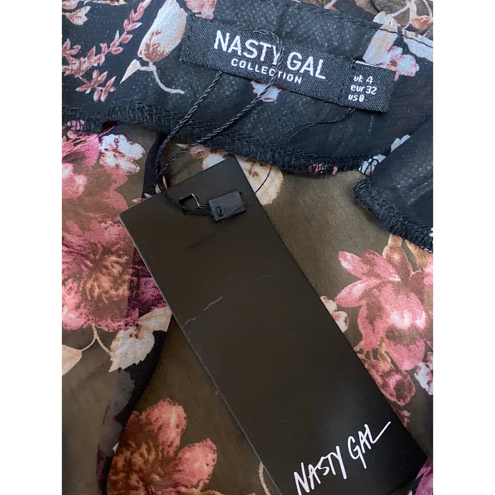 NEW Nasty Gal Black Floral Long Bell Sleeve Sheer Mesh V Neck Blouse Top Size 0 - Image 7