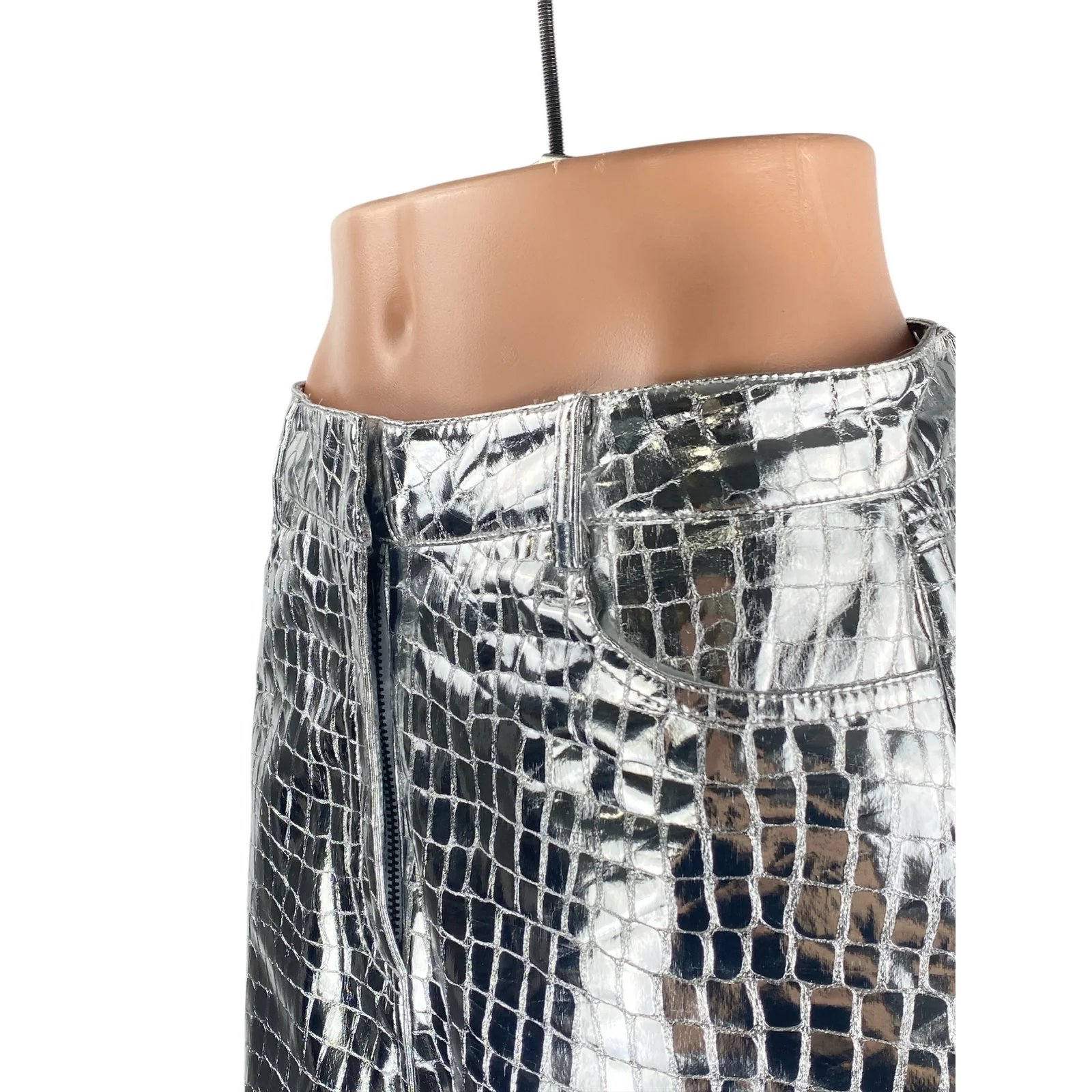 NEW Nasty Gal Women's Silver Metallic Croc Faux Leather High Rise Mom Shorts 8 - Image 3