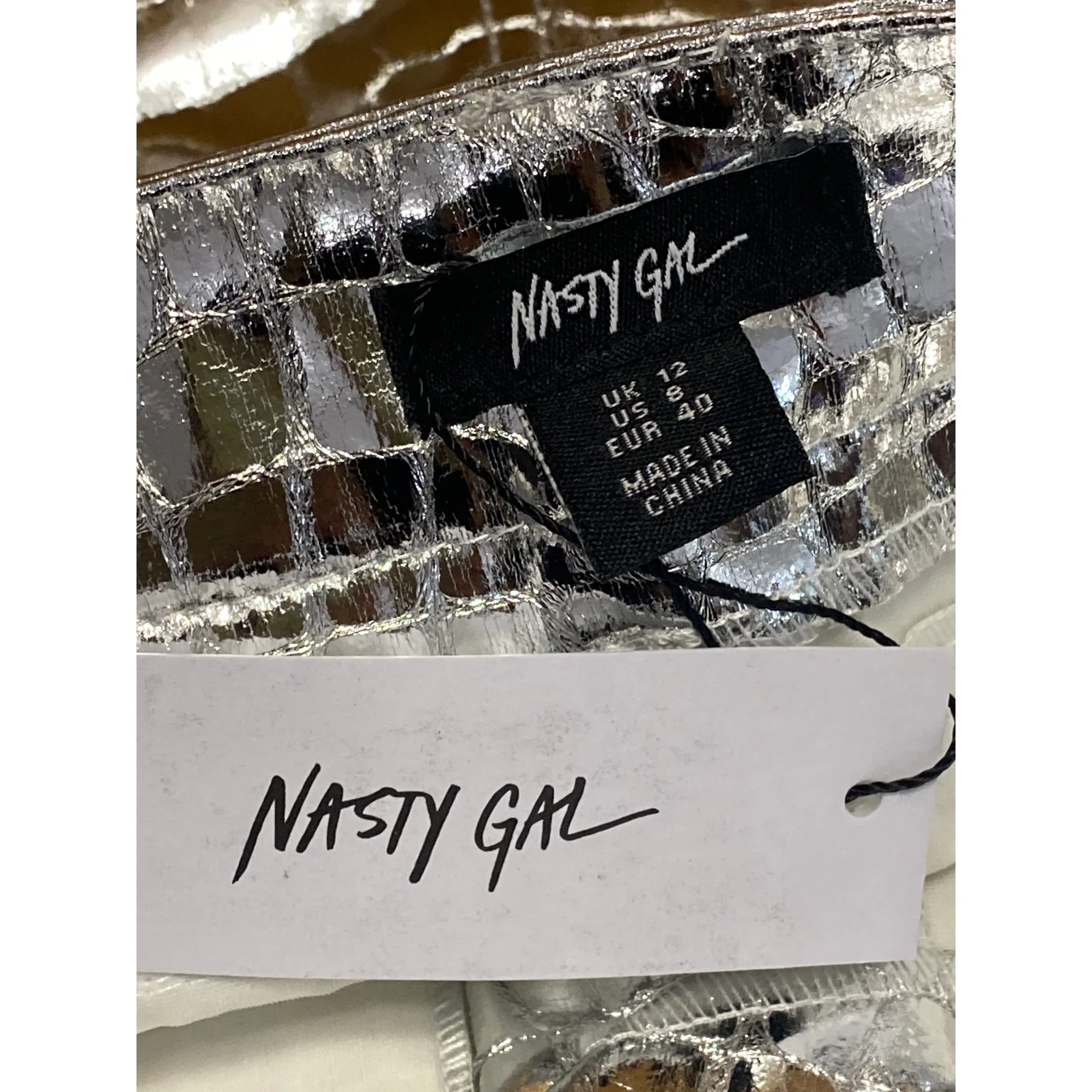 NEW Nasty Gal Women's Silver Metallic Croc Faux Leather High Rise Mom Shorts 8 - Image 5