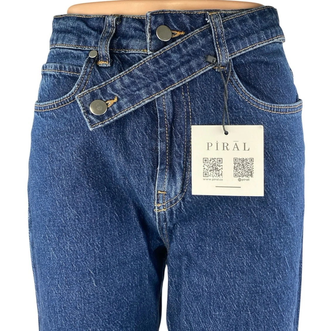 NEW Piral Women's Blue High Waisted Cross Belt Straight Denim Jeans Size M - Image 4