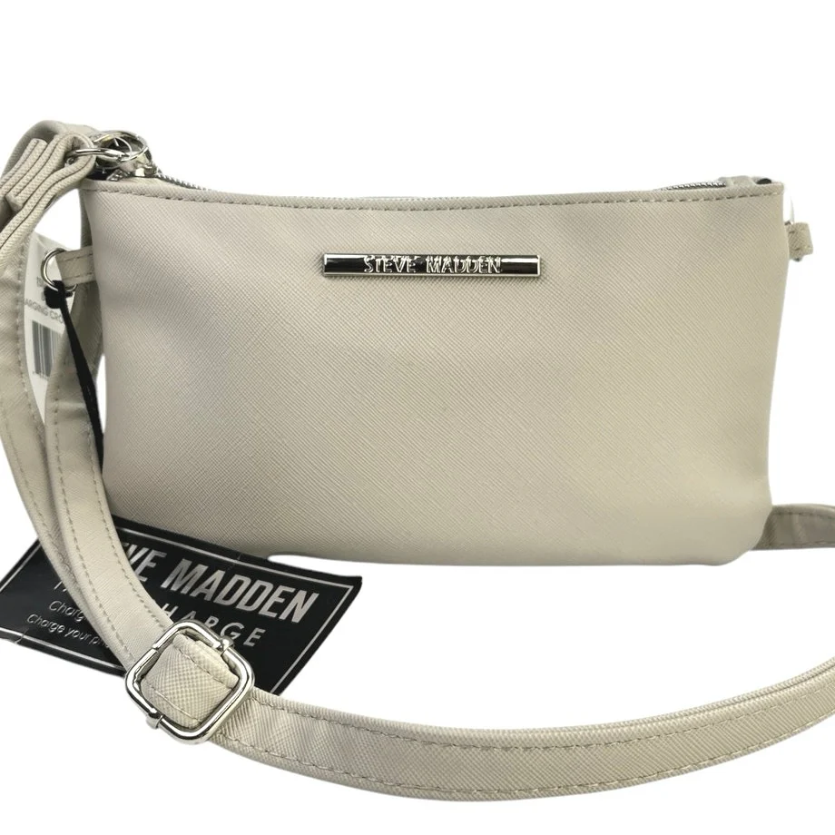 NEW Steve Madden Take Charge White Leather Zip Charging Crossbody Wristlet Bag - Image 3