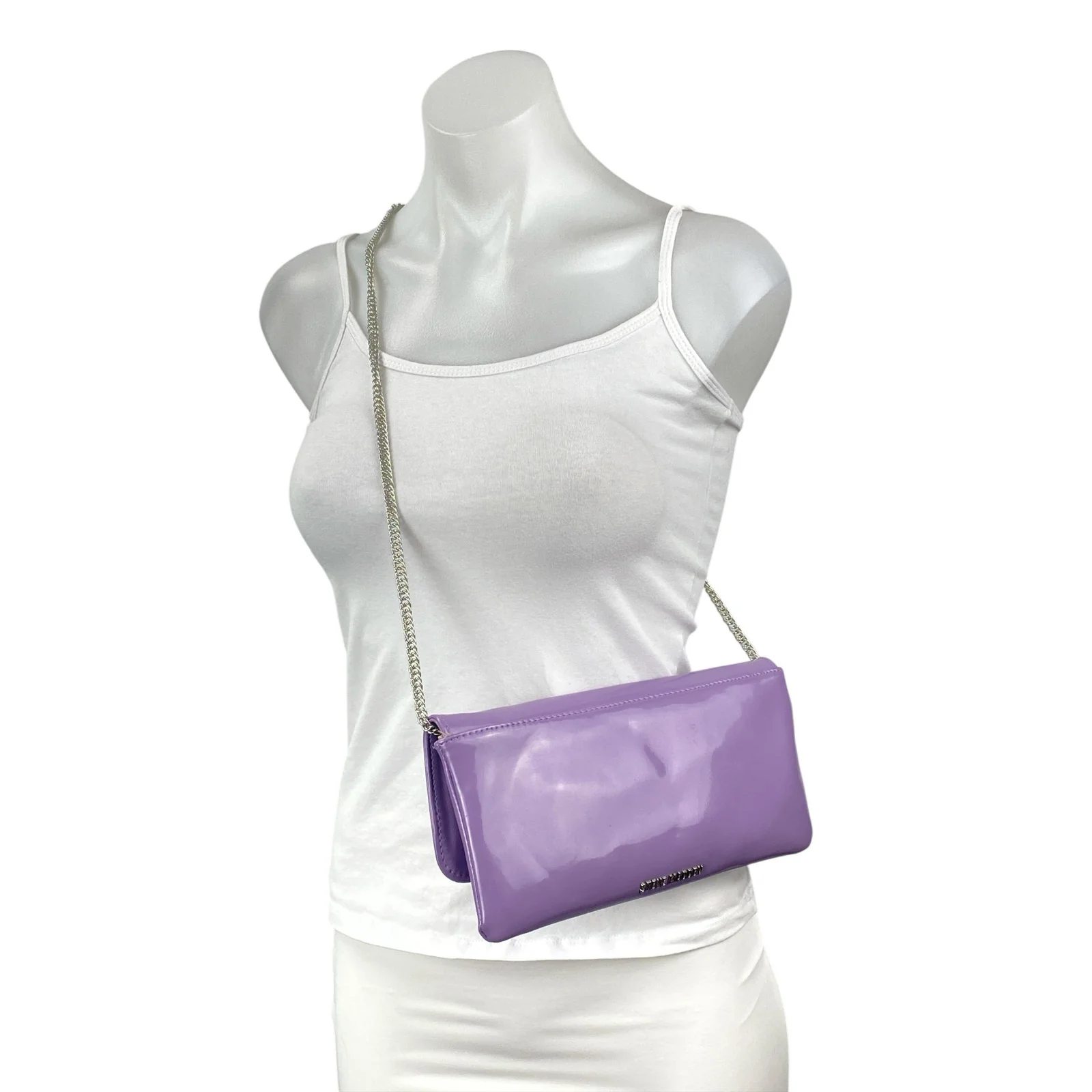 NEW Steve Madden Women's Glossy Purple Wristlet Clutch Crossbody Handbag OS - Image 3