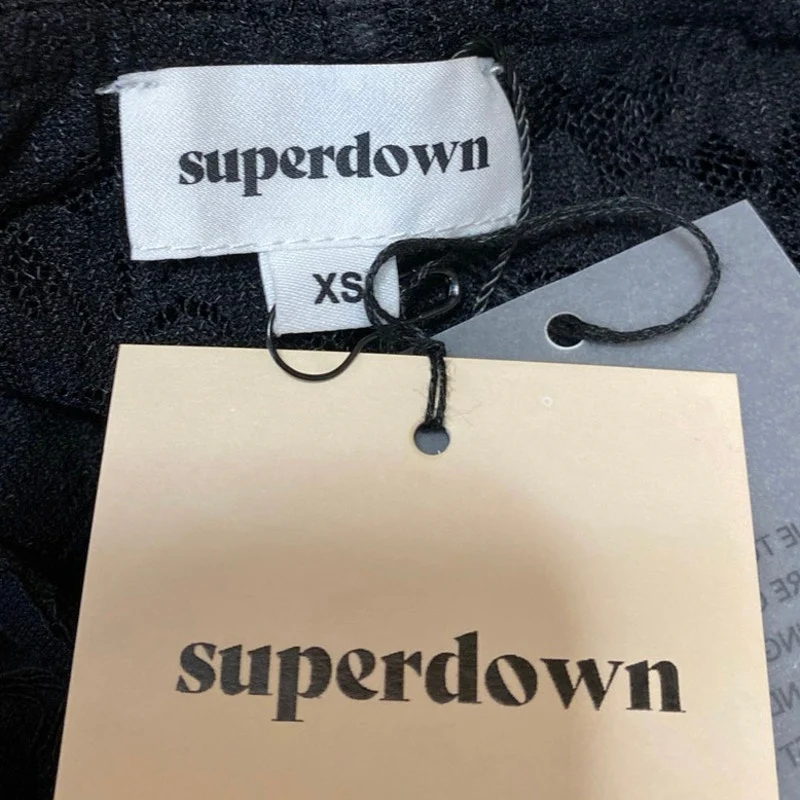 NEW Superdown Black Lace Floral Long Sleeve Off The Shoulder Crop Top Size XS - Image 4