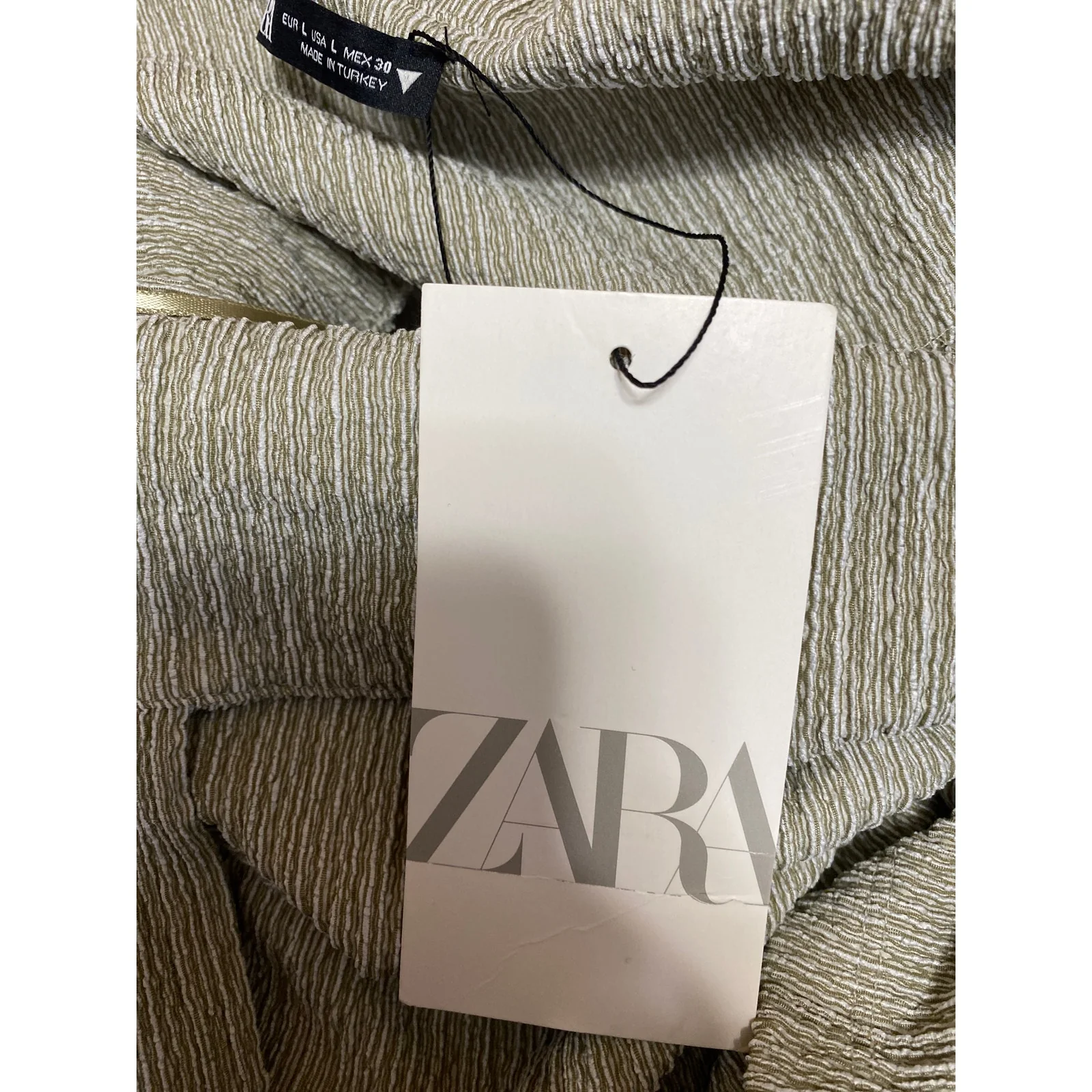 NEW Zara Women's Green Textured Sleeveless Halter Neck Slim Fit Crop Tank Top L - Image 4