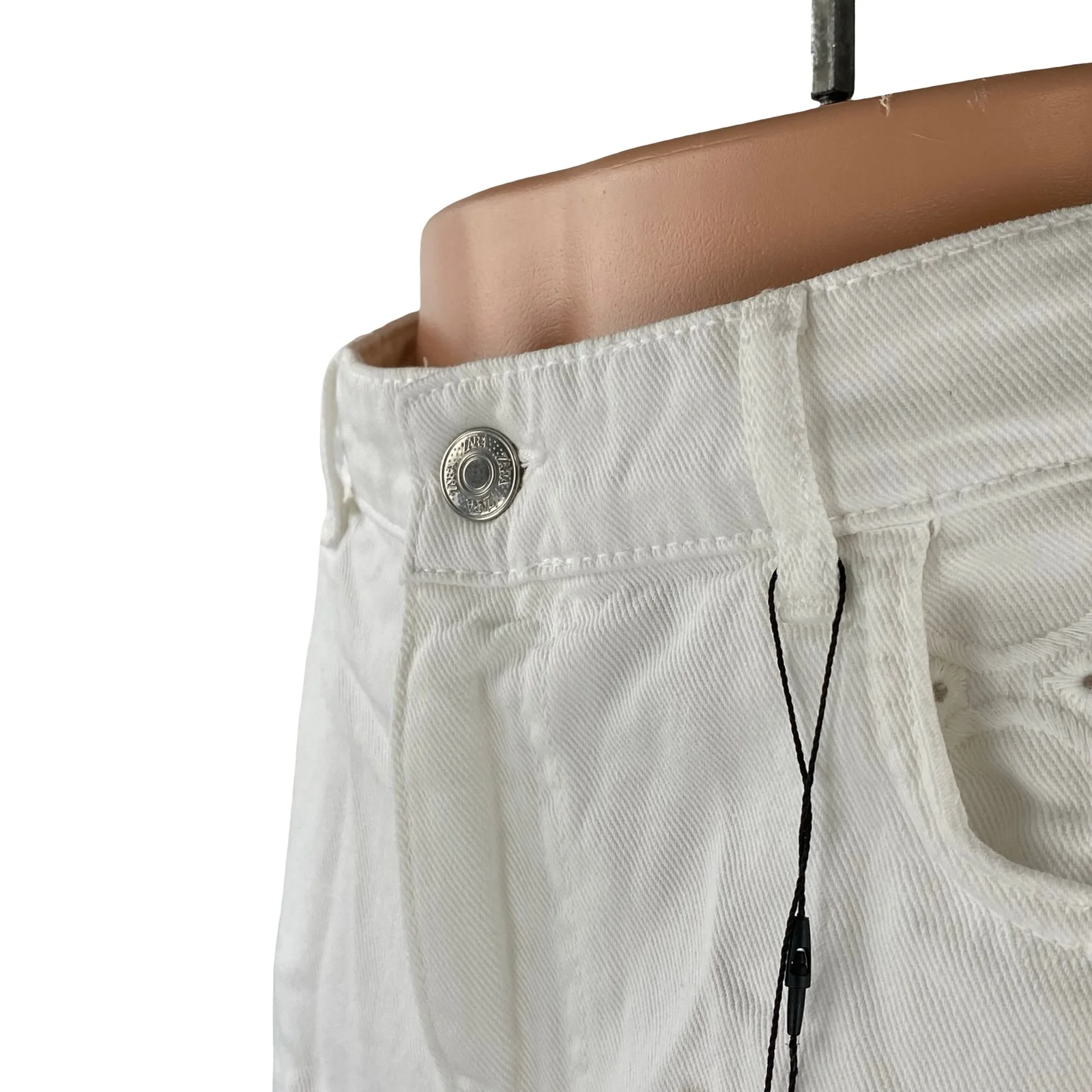 NEW Zara Women's White Eyelet Embroidery High Waisted Wide Leg Denim Shorts 10 - Image 2
