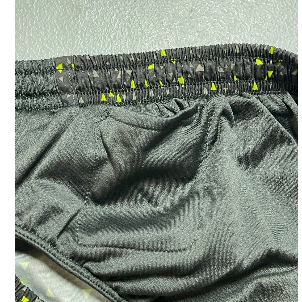 Nike Tempo Dri Fit Women's Black Green Geometric Yoga Athletic Running Shorts M - Image 5
