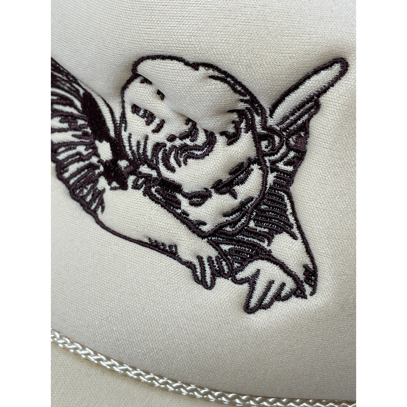Nissun Unisex Beige Angel Embroidery Mesh Back Snapback Trucker Cap Hat OS - Image 4