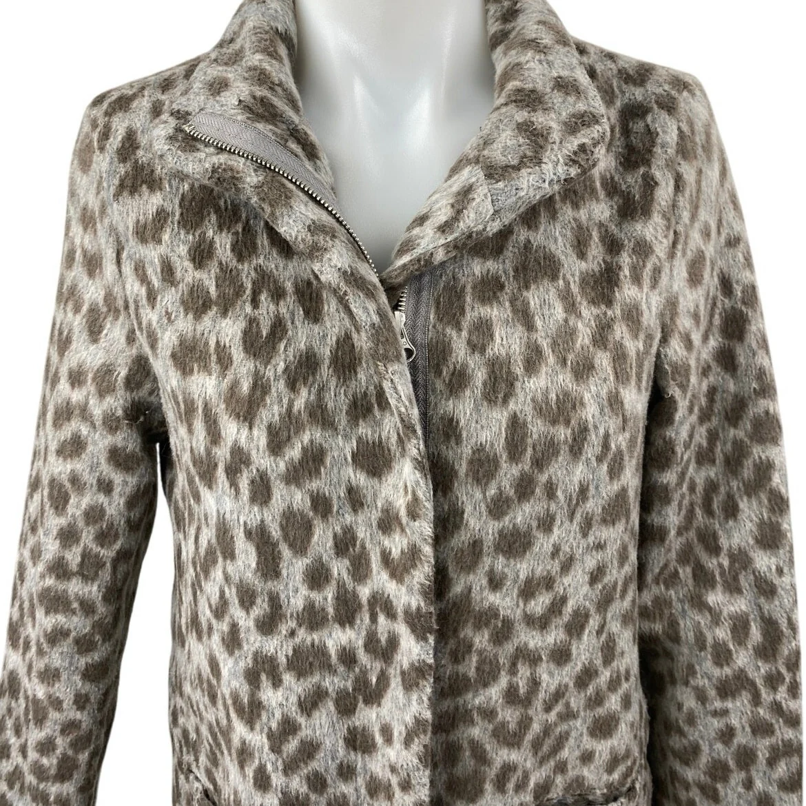 Old Navy Women's Beige Gray Leopard Soft-Brushed Cardigan Coat Jacket Size XS - Image 5