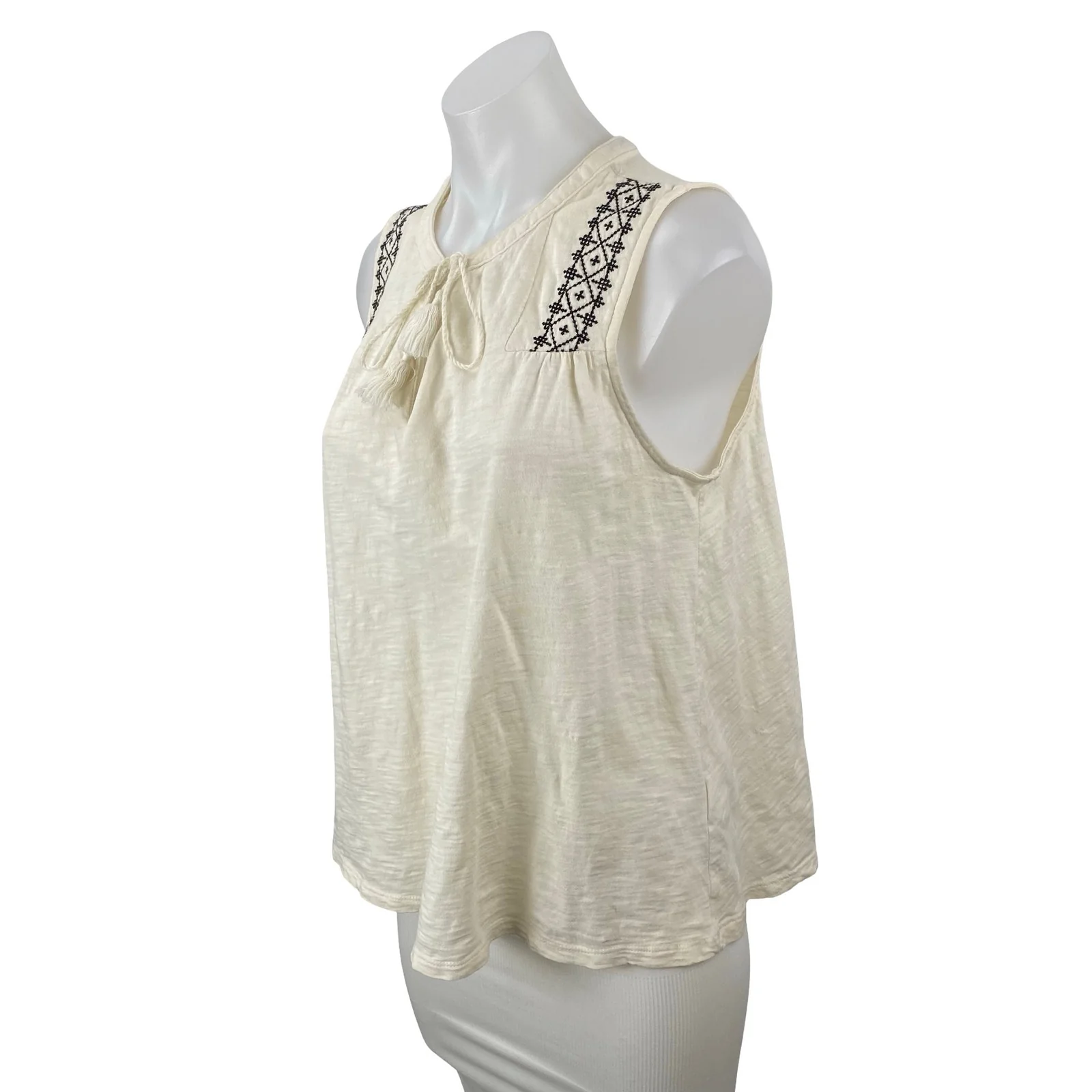 Old Navy Women's Ivory Embroidered Tassel Tie Neck Keyhole Sleeveless Tank Top S - Image 3
