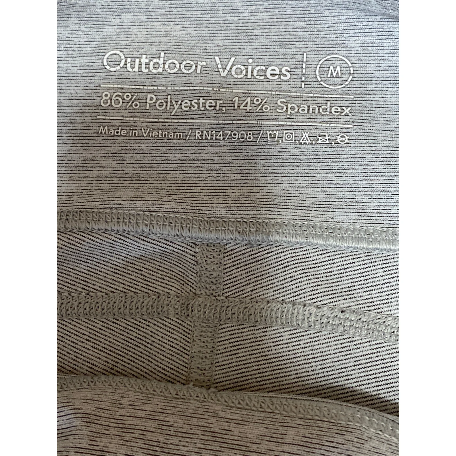 Outdoor Voices Women's Gray Mid Rise Yoga Athletic Running Biker Shorts Size M - Image 4