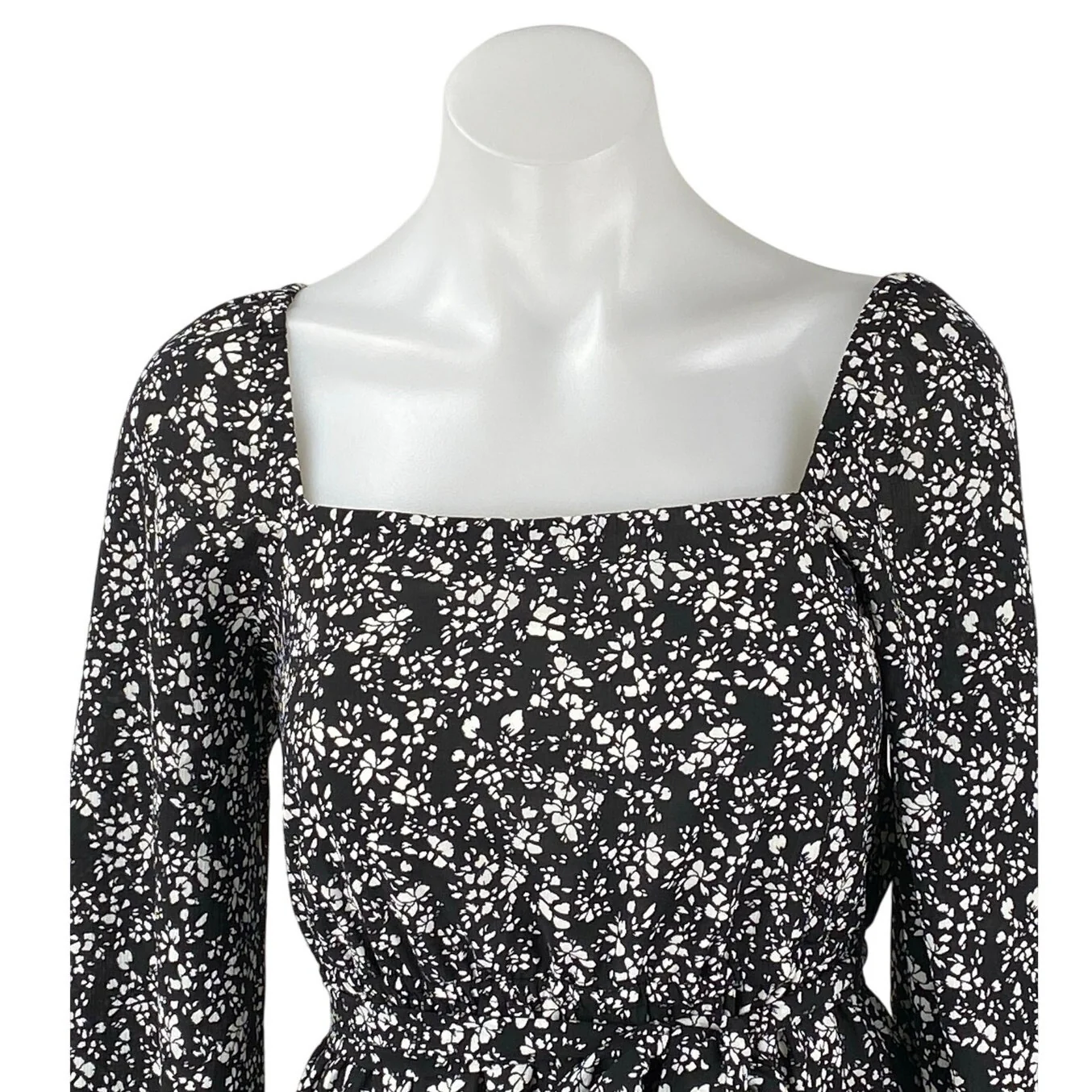 Pamela x NA-KD Reborn Black White Floral Long Puff Sleeve Fit & Flare Dress 6 - Image 2