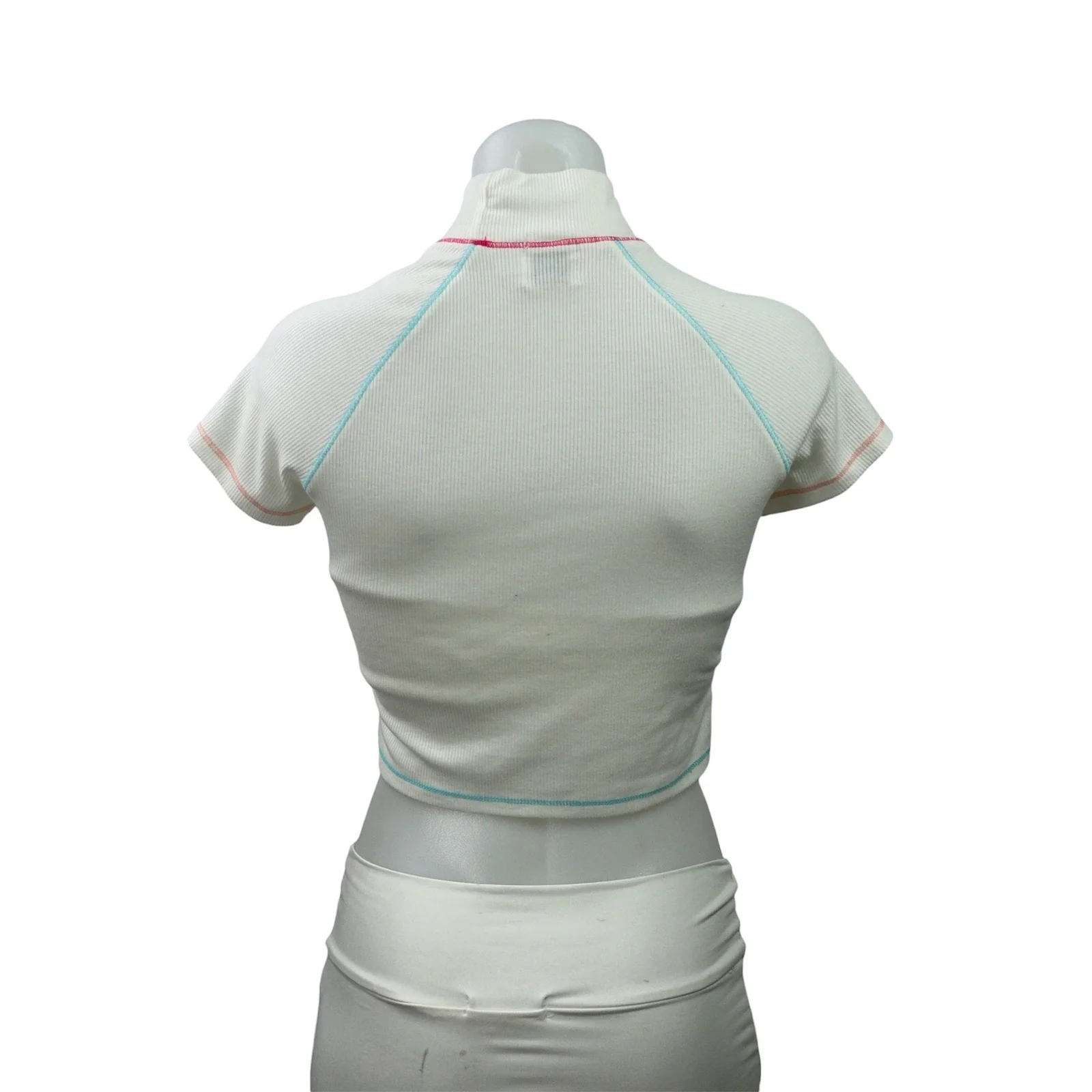 Polly Women's White Mock Neck Ribbed Knit Short Sleeve T Shirt Crop Top Size 6 - Image 3