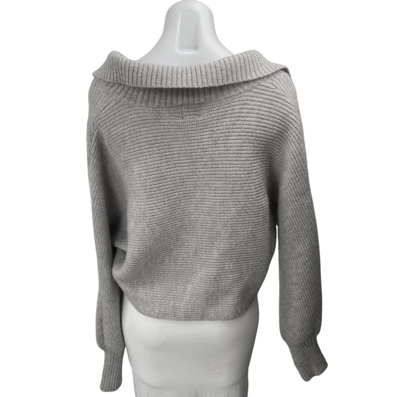 Princess Polly Women's Gray Long Sleeve V Neck Knit Polo Sweater Top Size M/L - Image 2