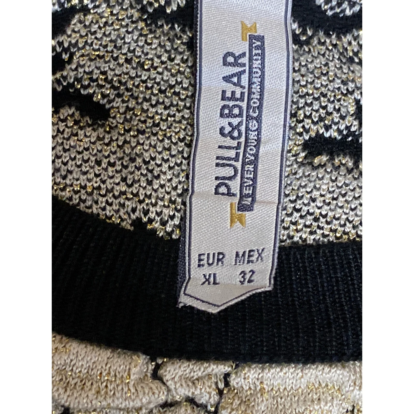 Pull & Bear Women's Black Cream Tapestry Floral Long Sleeve Knit Sweater Top XL - Image 5