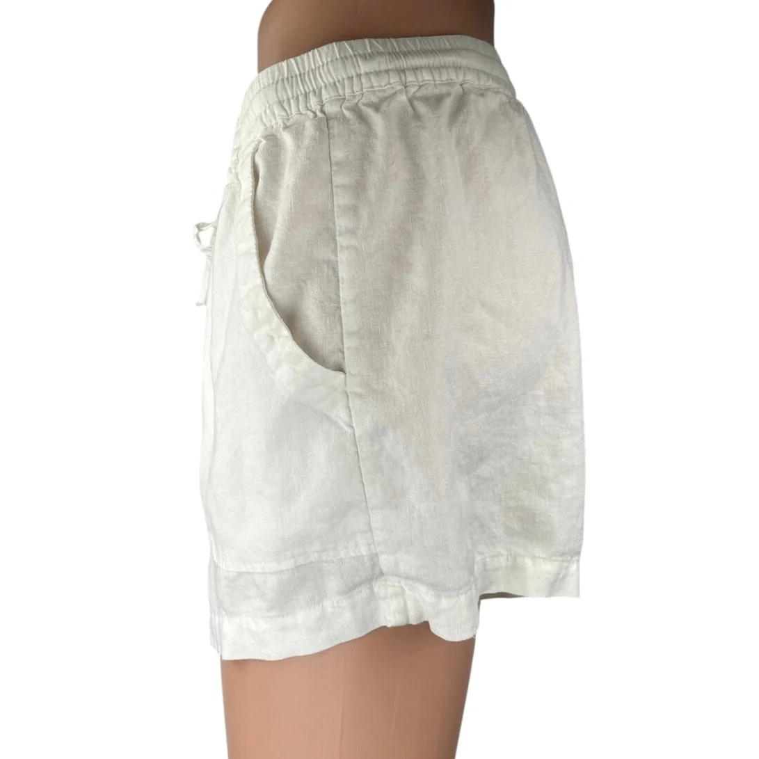 Pull & Bear Women's White Drawstring High Waisted Casual Mini Shorts Size M - Image 2